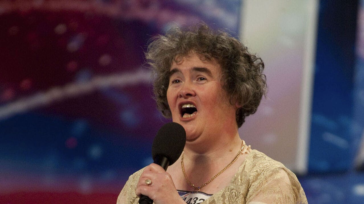 Den skotske sanger Susan Boyle, der blev allemandseje efter sin imponerende optræden i ”Britain’s Got Talent”, har gennemgået noget af en forvandling