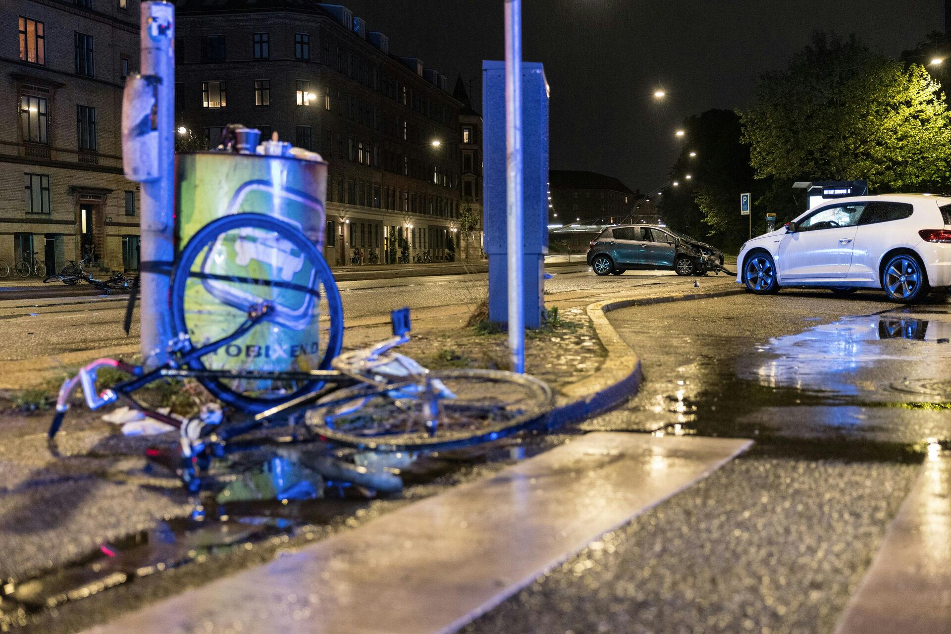 Alvorlig ulykke på Ågade i København, søndag den 18. maj 2025.