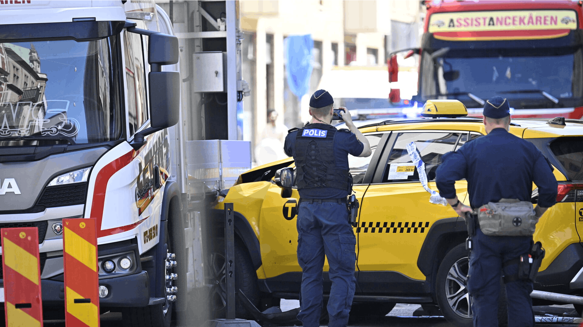 Politiet melder nu ud om den voldsomme påkørsel i Malmö, hvor en person døde og flere kom til skade.