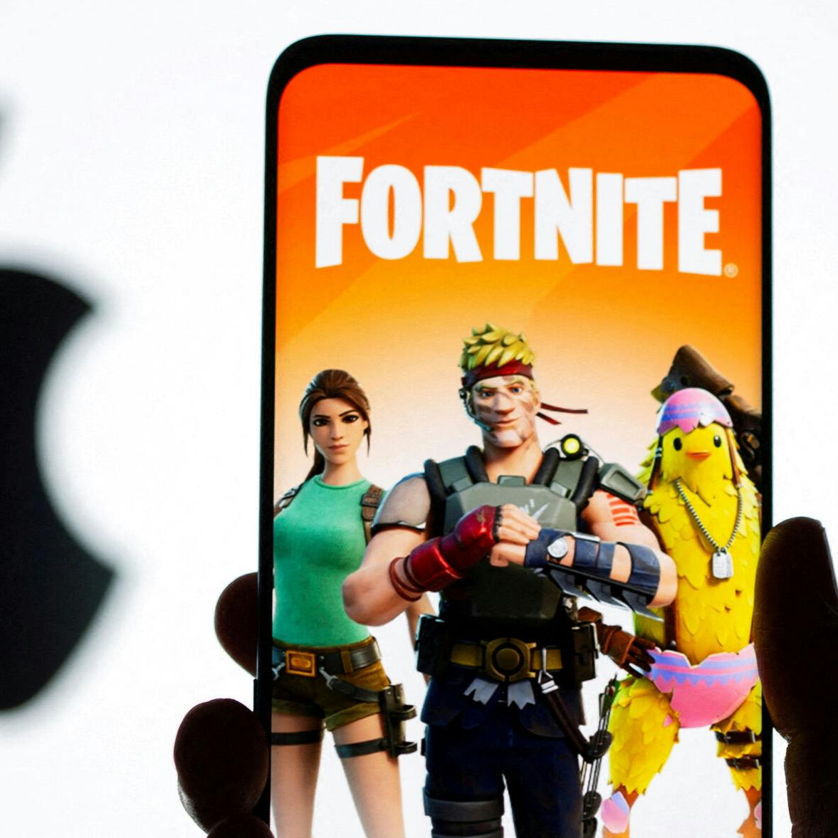 Apple og firmaet bag Fortnite er i krig med hinanden om retten til at tjene penge - mange penge.