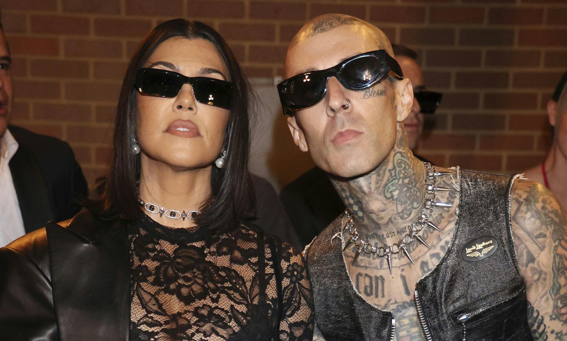 Kourtney Kardashian havde desværre ikke Travis Barker med til Diddy-festen.