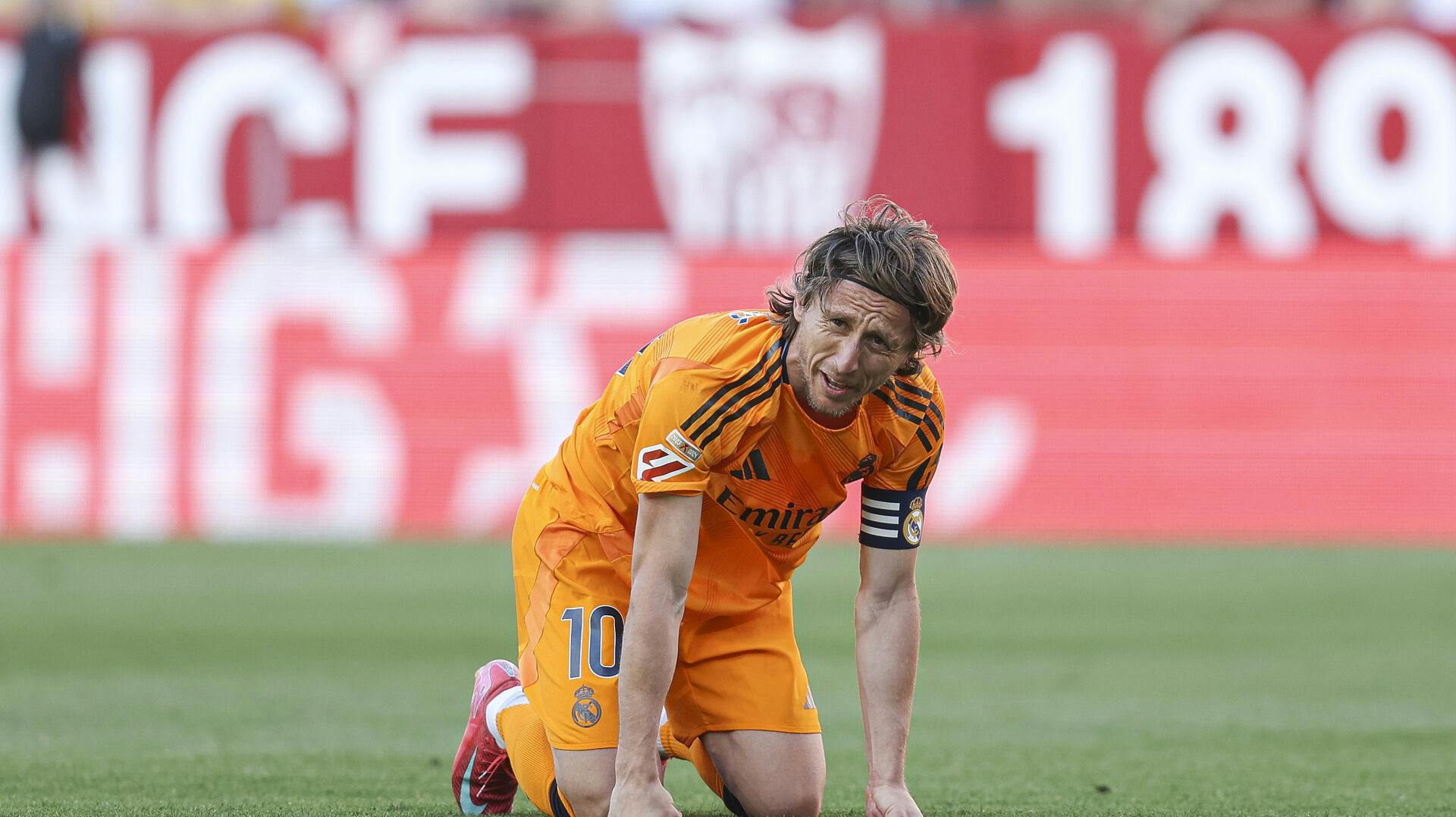 Luka Modric of Real Madrid during the La Liga EA Sports match between Sevilla FC and Real Madrid played at Ramon Sanchez Pizjuan Stadium on May 18, 2024 in Sevilla, Spain. (Photo by Antonio Pozo / PRESSINPHOTO)