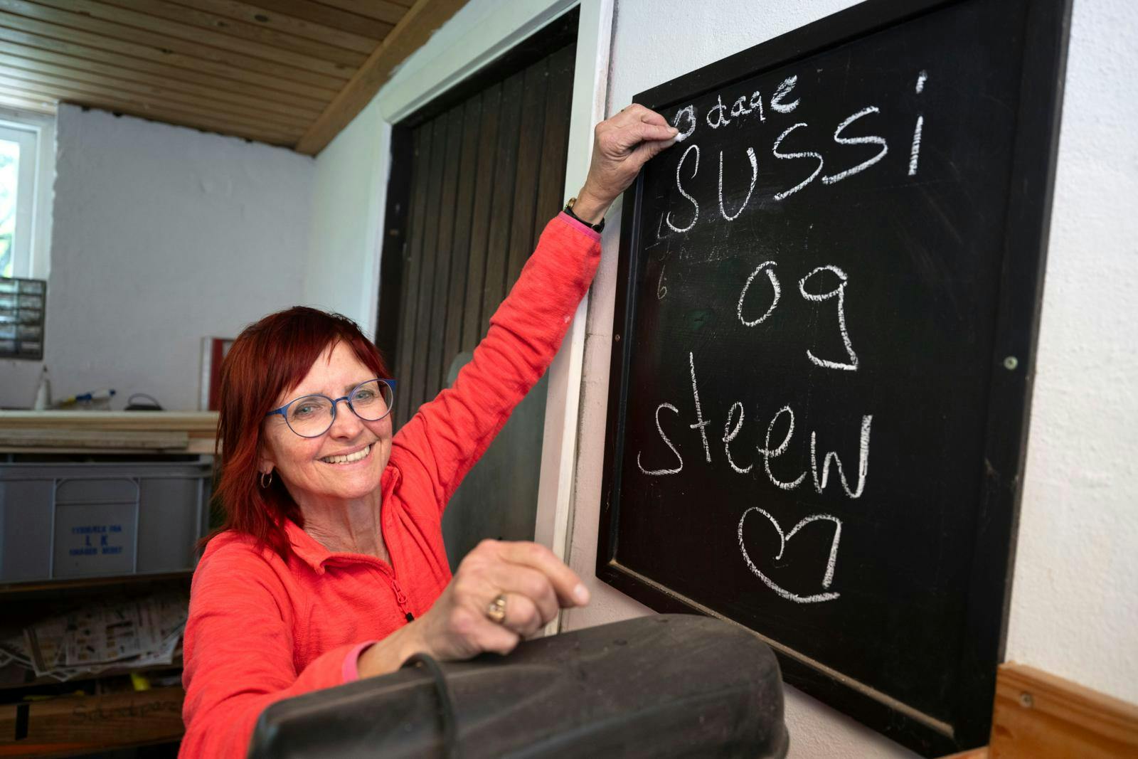 Kun få dage til hun siger ja til Steen – men minderne om Leo får stadig plads på rejsen mod et nyt kapitel i Sussis liv.