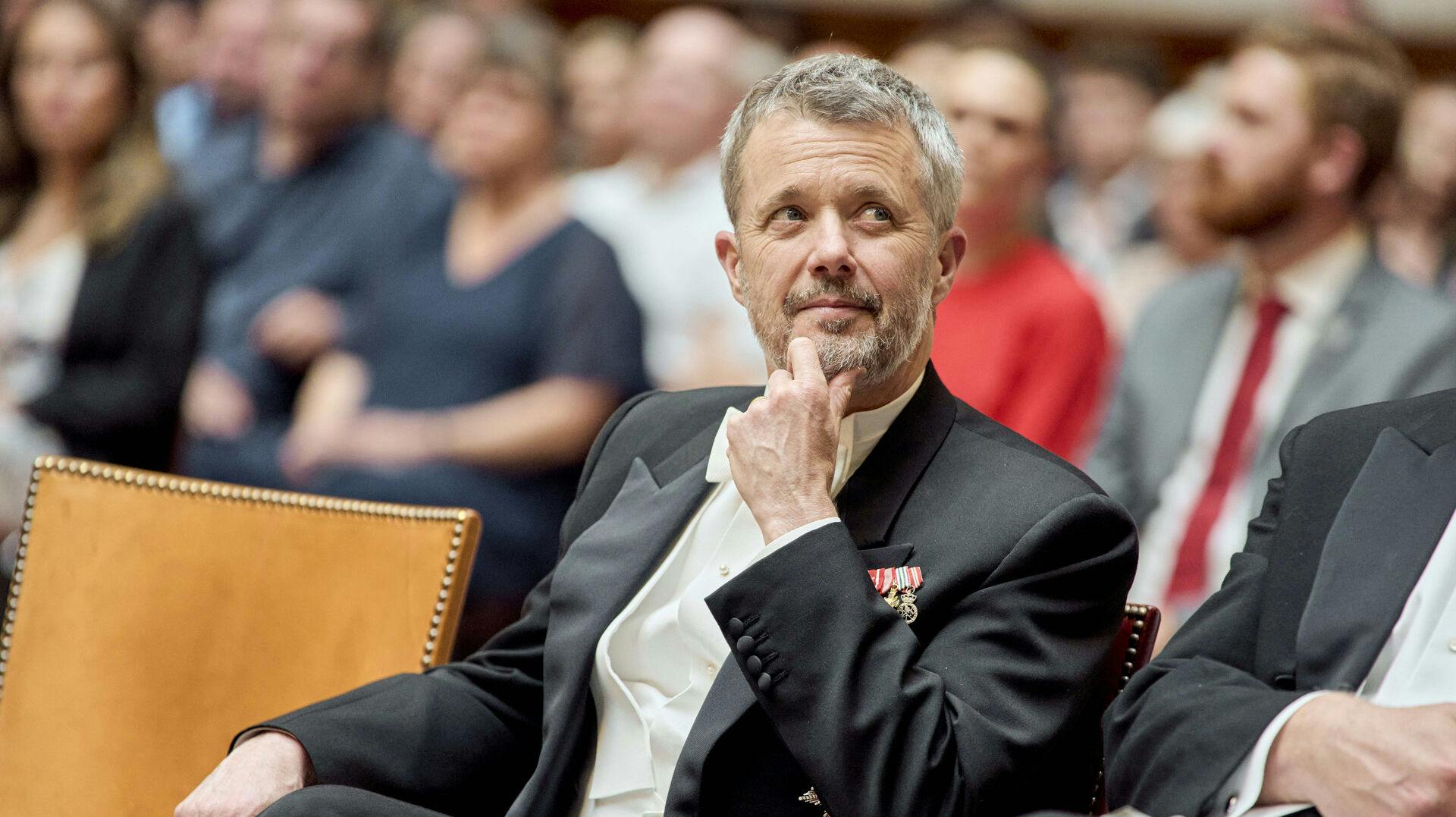 King Frederik X oversees when the Craftsmen's Association honors the year's most skilled apprentices at a ceremony at Copenhagen City Hall on Tuesday, May 13, 2025. (Photo: Thomas Traasdahl/Ritzau Scanpix)