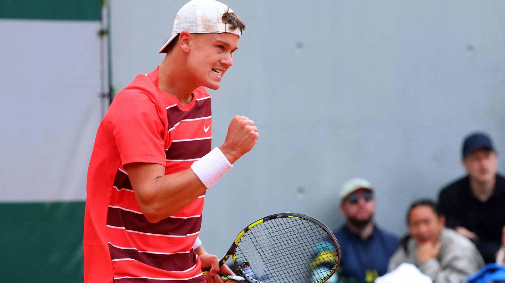 Der var lidt problemer i første sæt, men derefter var Holger Rune i cruise control mod Roberto Bautista Agut.