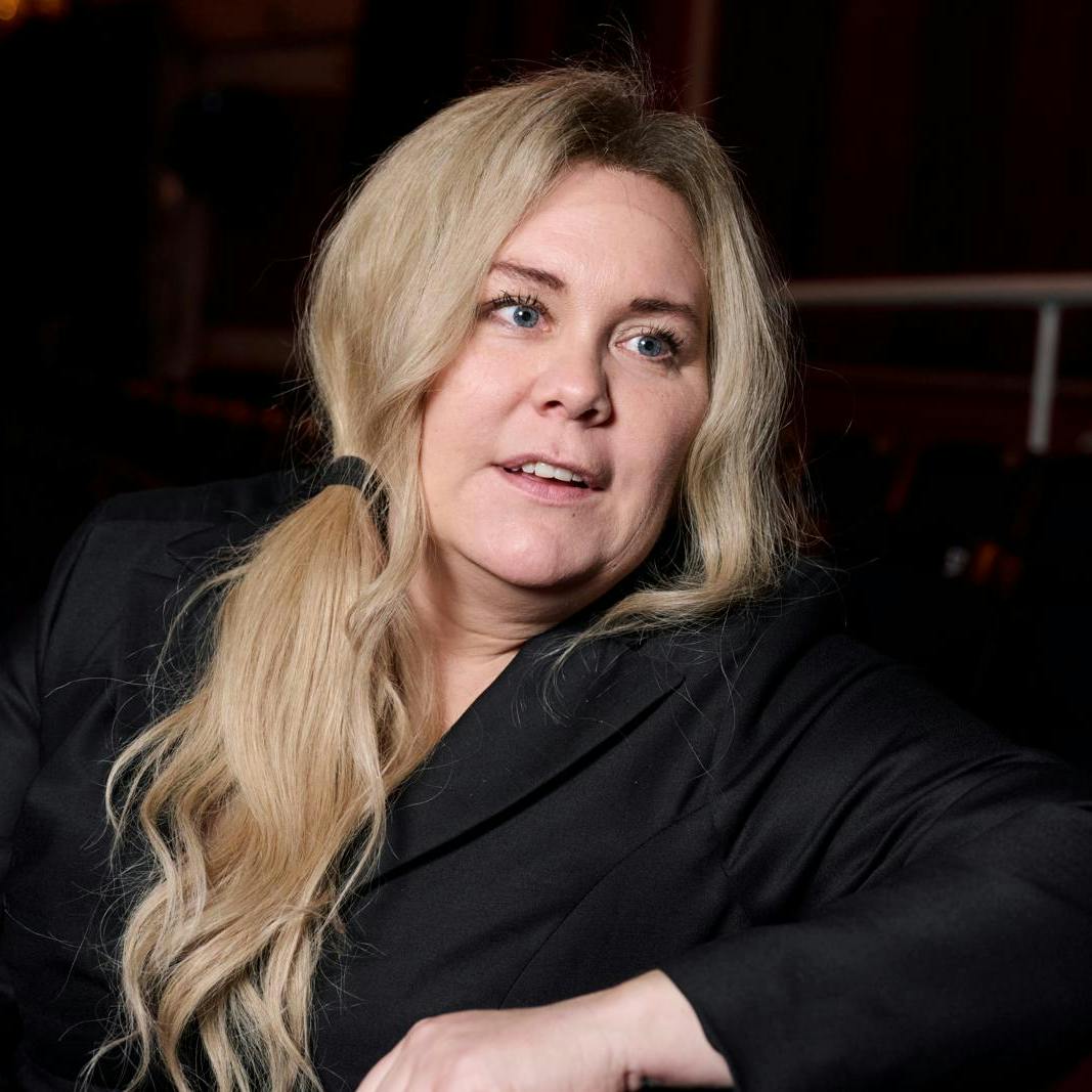Efter år med selvdestruktion og facader har Linda P heldigvis genfundet glæden – ikke kun på scenen, men også i sit eget liv.