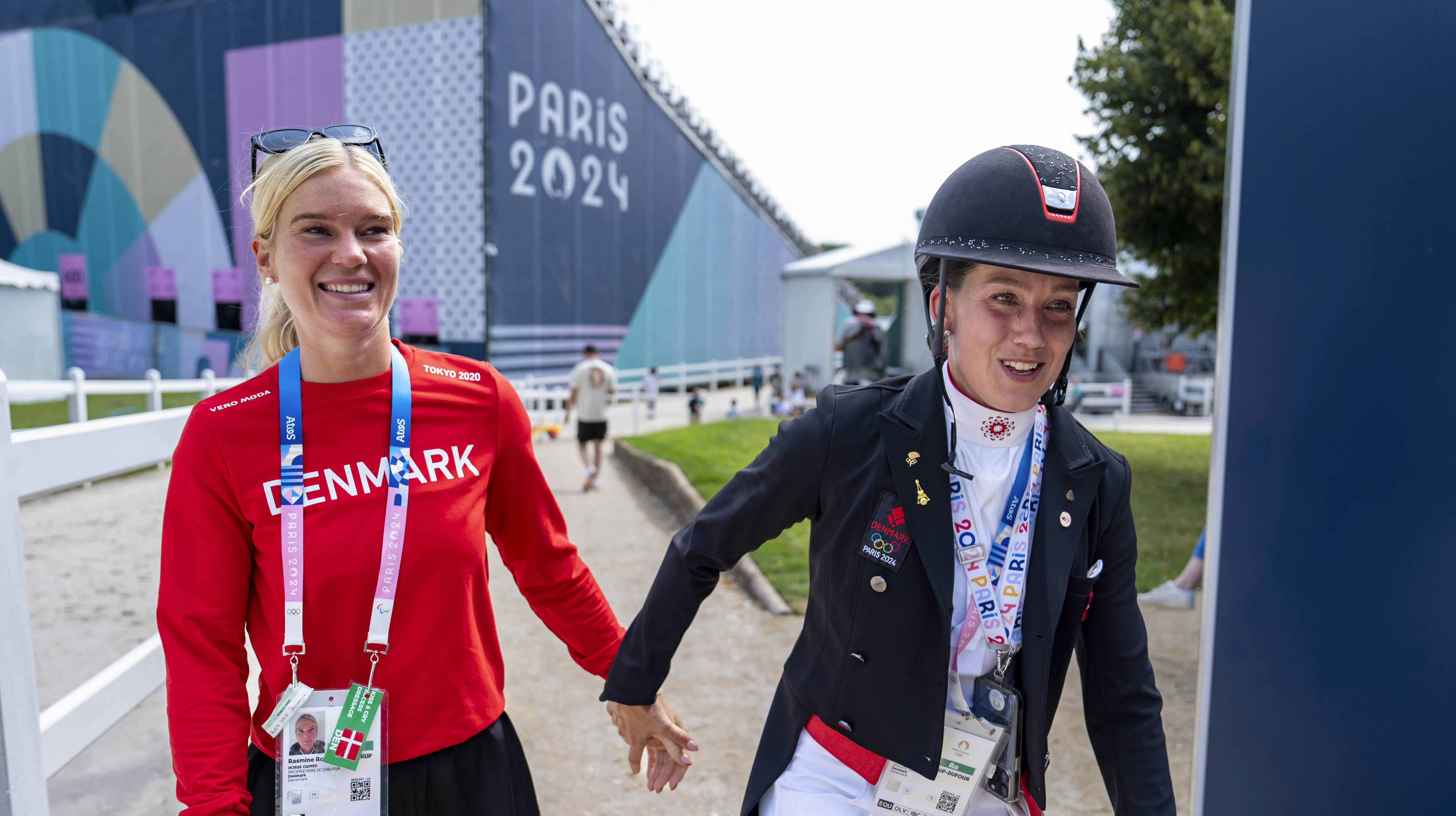 Rasmine og Cathrine Laudrup-Dufours familie voksede i nat fra to til tre.