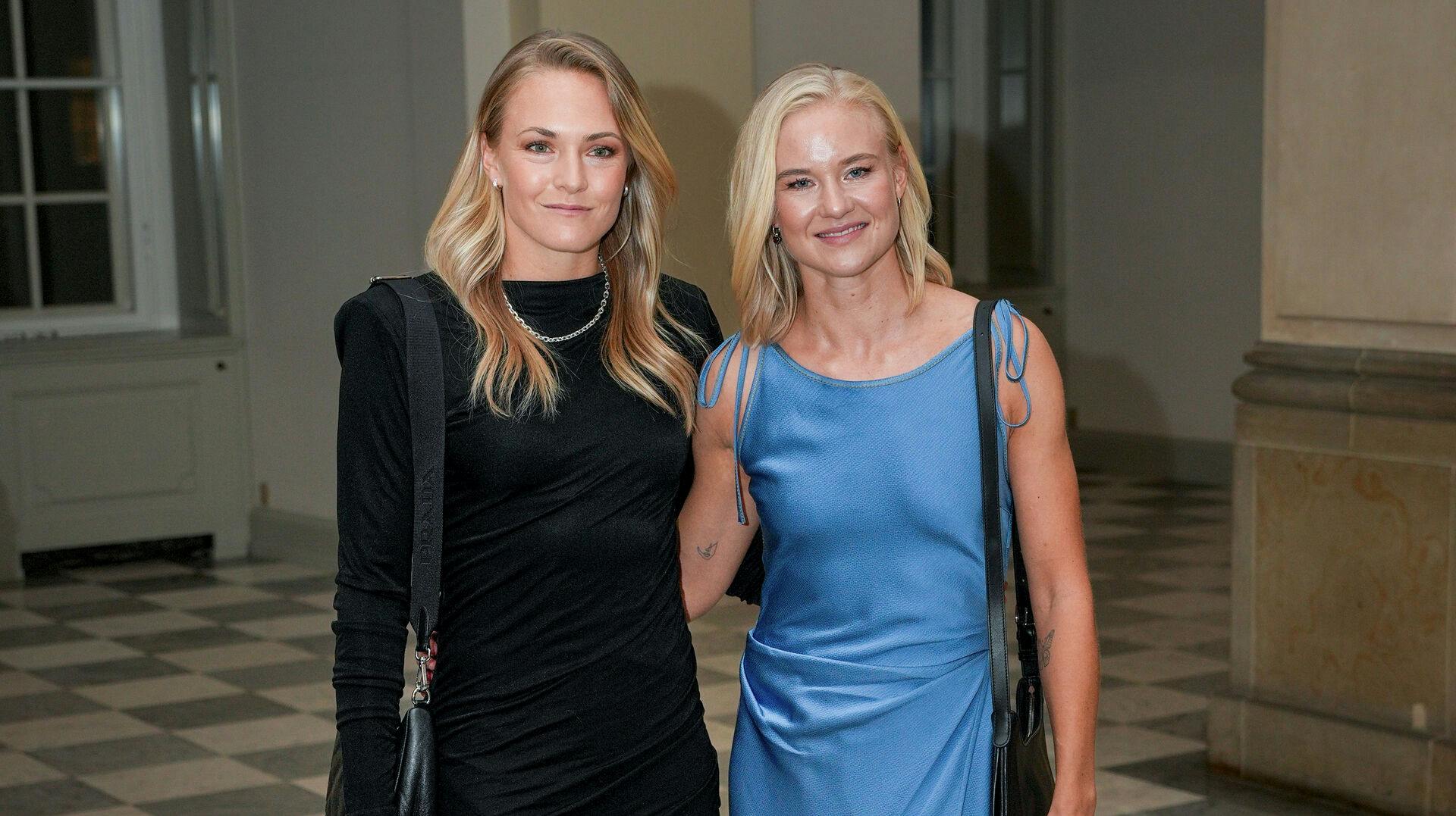 Pernille Harder og Magdalena Eriksson danner til hverdag par, men når Danmark møder Sverige bliver de kortvarigt til rivaler. Dog ikke tirsdag, hvor Eriksson har karantæne og må sidde over.