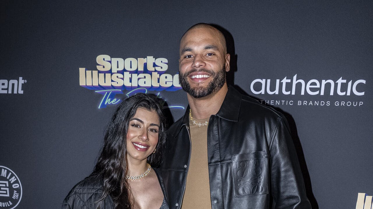 Dak Prescott og den på det tidspunkt gravide partner Sarah Jane Ramos.