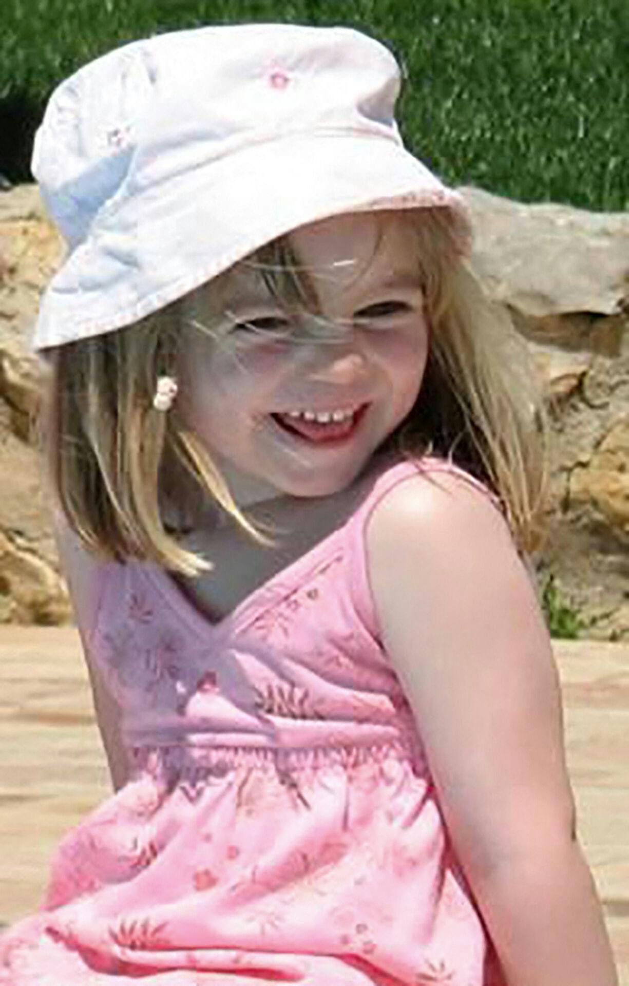 Dette billede blev taget kort før, at den dengang treårige Madeleine "Maddie" McCann forsvandt fra familiens ferielejlighed i Portugal.