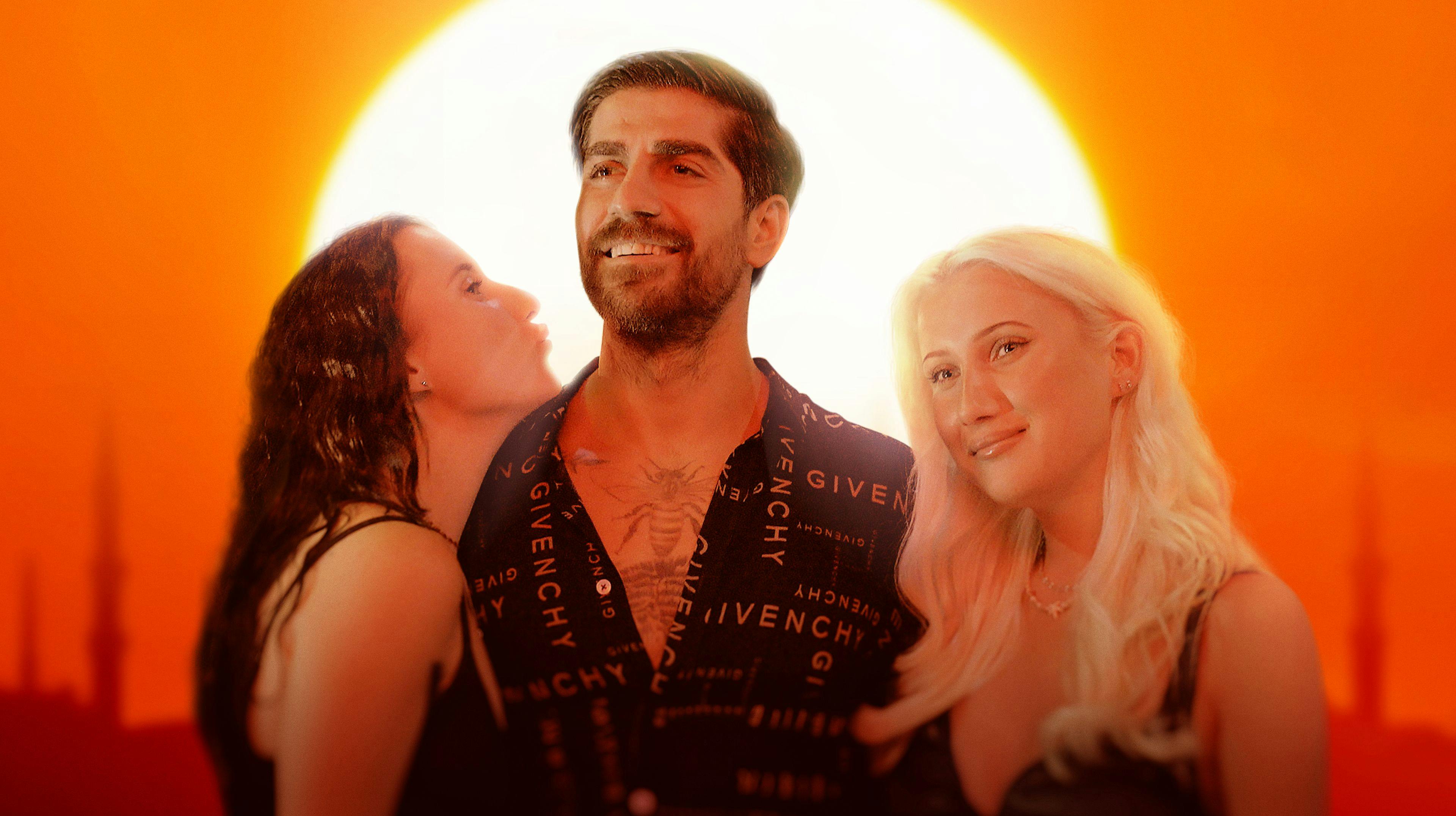 Signe og Johanne var på skærmen for første gang, da de var blot ni år gamle. Nu medvirker de i DR-programmet "Prinsesse i Alanya".