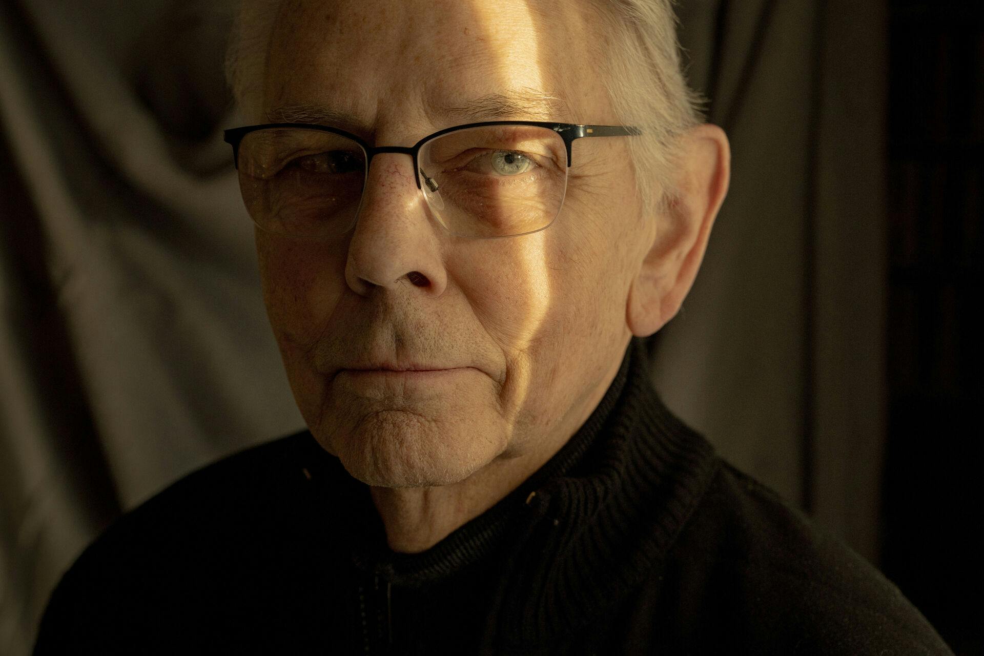 Ebbe Preisler slog sin syge kone ihjel og forsøgte efterfølgende at tage sit eget liv. En aftale de havde lavet sammen. Han beskriver nu sig selv som genfødt og kæmper for retten til at bestemme over egen død.