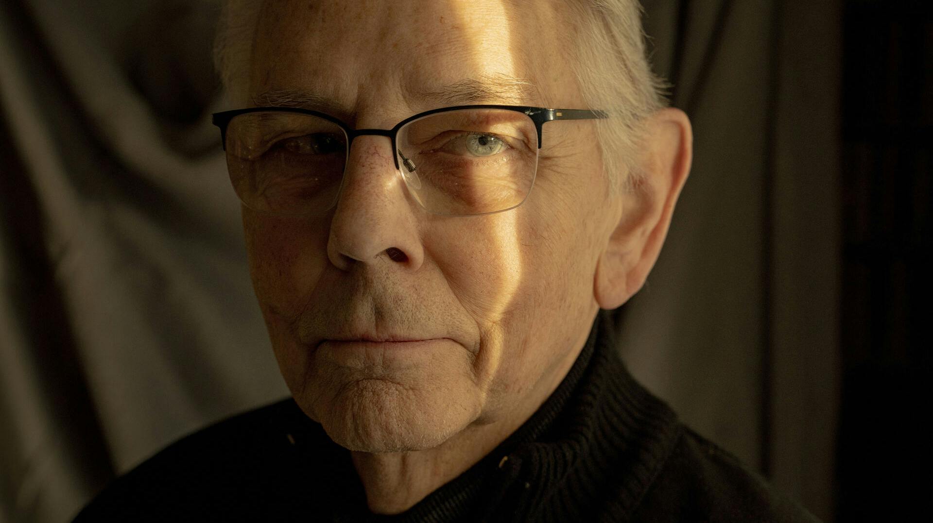 Ebbe Preisler slog sin syge kone ihjel og forsøgte efterfølgende at tage sit eget liv. En aftale de havde lavet sammen. Han beskriver nu sig selv som genfødt og kæmper for retten til at bestemme over egen død.