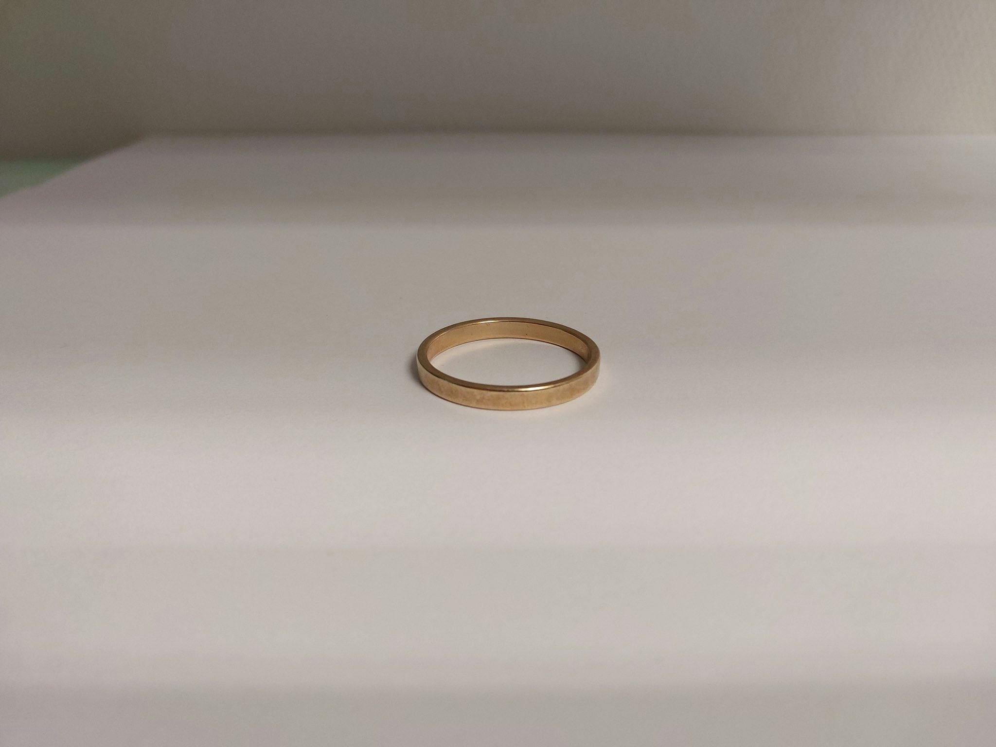 Et lille stykke metal med stor betydning – og måske en vigtig brik i en personlig historie, der stadig lever.