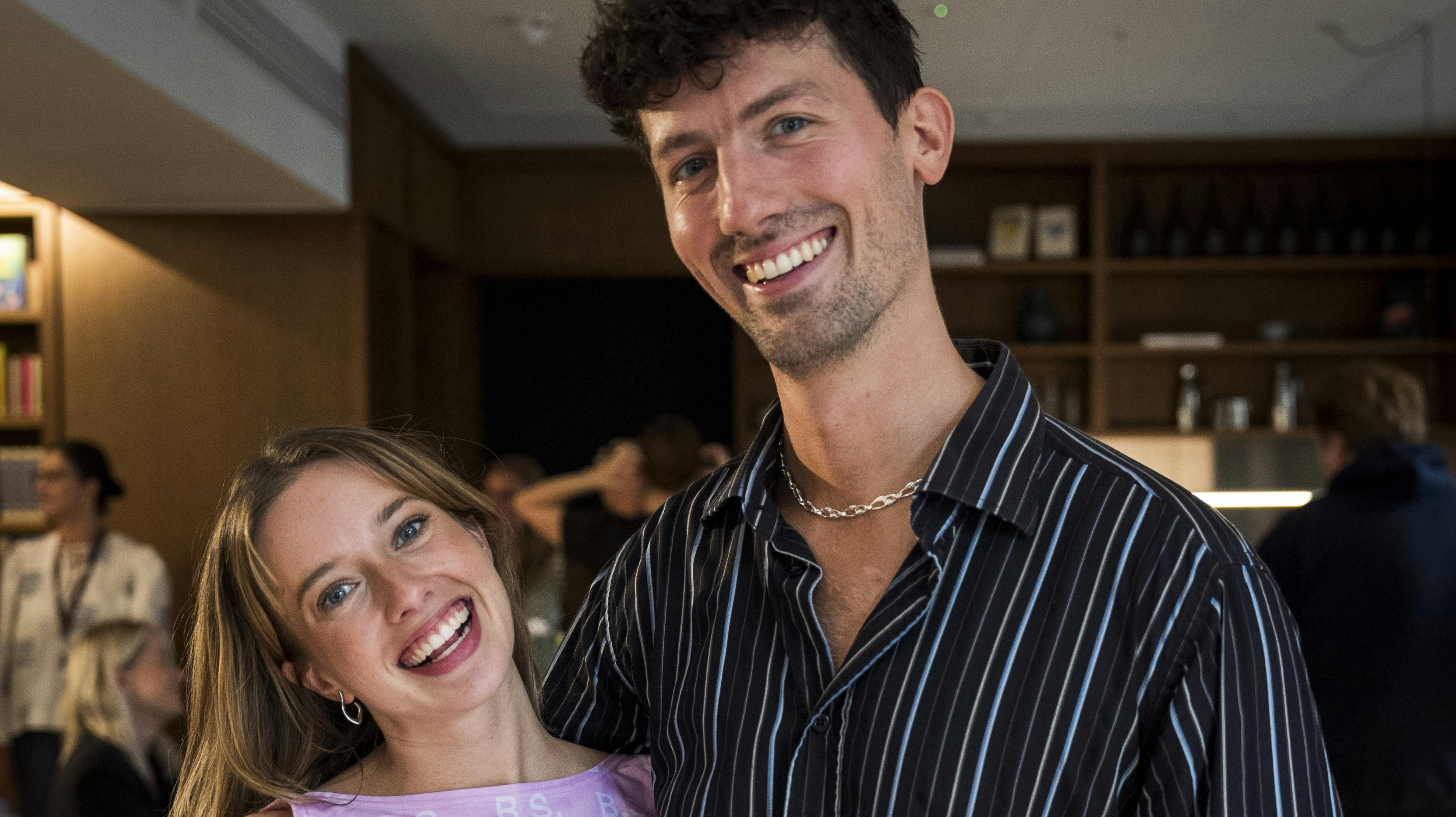 I april blev Victoria Lundager og Jonas Dahl Grue forældre til en lille pige, der dog valgte at komme til verden seks uger før tid. Nu har den lille familie så langt om længe nået en stor milepæl