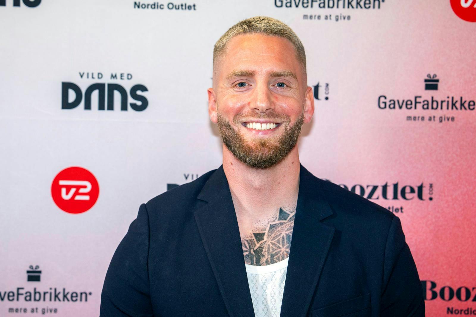 Sæþór strålede af lykke på den store dag, hvor kærligheden til Thomas blev fejret med både tårer og grin.