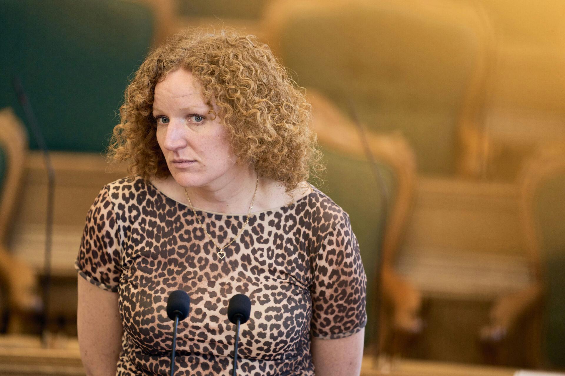 Rosa Lund (EL) under møde i Folketingssalen, hvor ministrene svarer på oversendte spørgsmål i ministrenes spørgetid, på Christiansborg i København onsdag den 2. april 2025.. (Foto: Thomas Traasdahl/Ritzau Scanpix)
