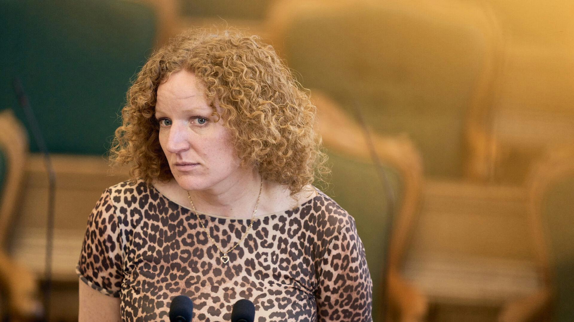 Rosa Lund (EL) under møde i Folketingssalen, hvor ministrene svarer på oversendte spørgsmål i ministrenes spørgetid, på Christiansborg i København onsdag den 2. april 2025.. (Foto: Thomas Traasdahl/Ritzau Scanpix)