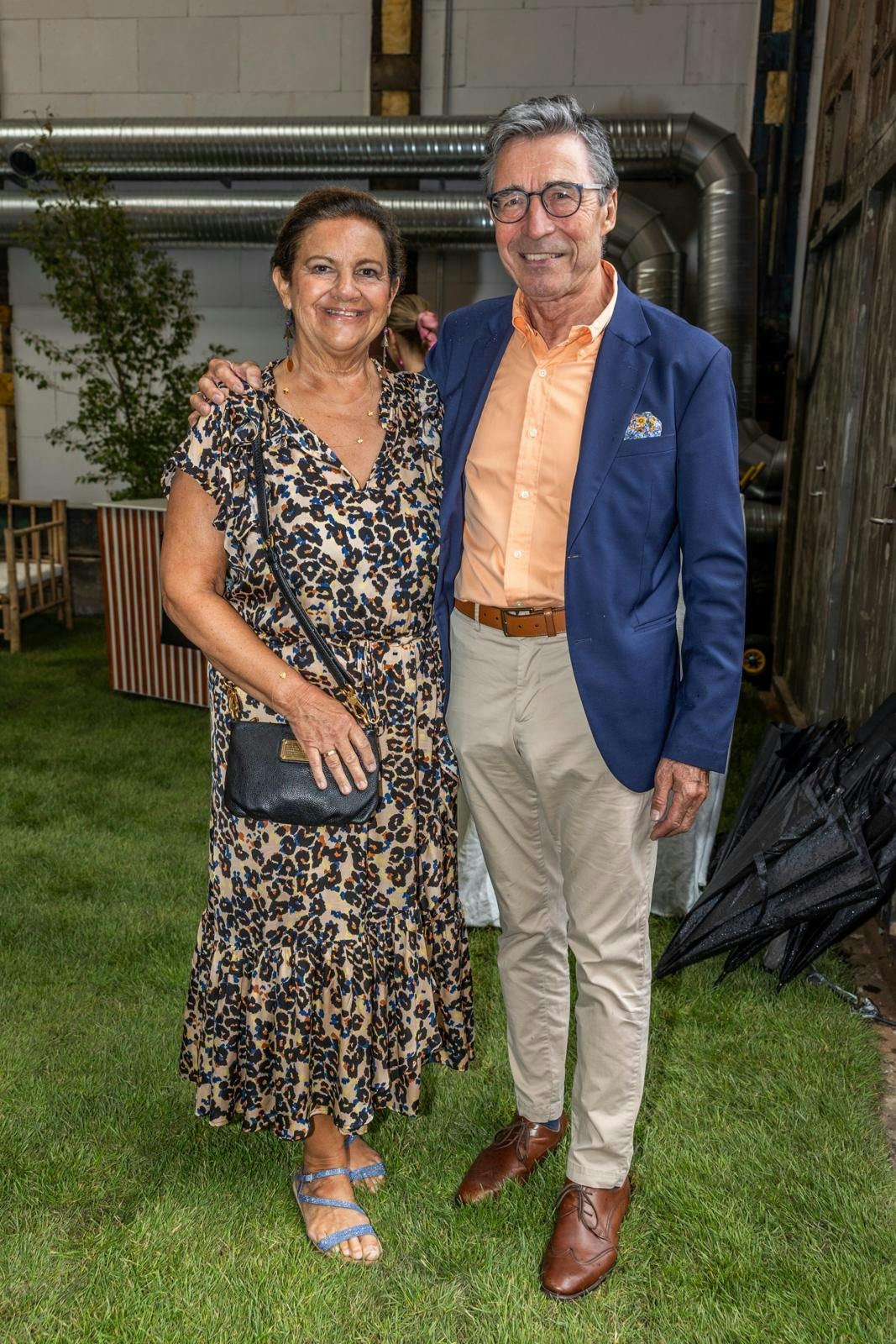 Anders Fogh Rasmussen og Anne-Mette Rasmussen nød i weekenden hinandens og andres selskab, da Thomas Evers Poulsen og Sæþór Kristínsson blev gift.