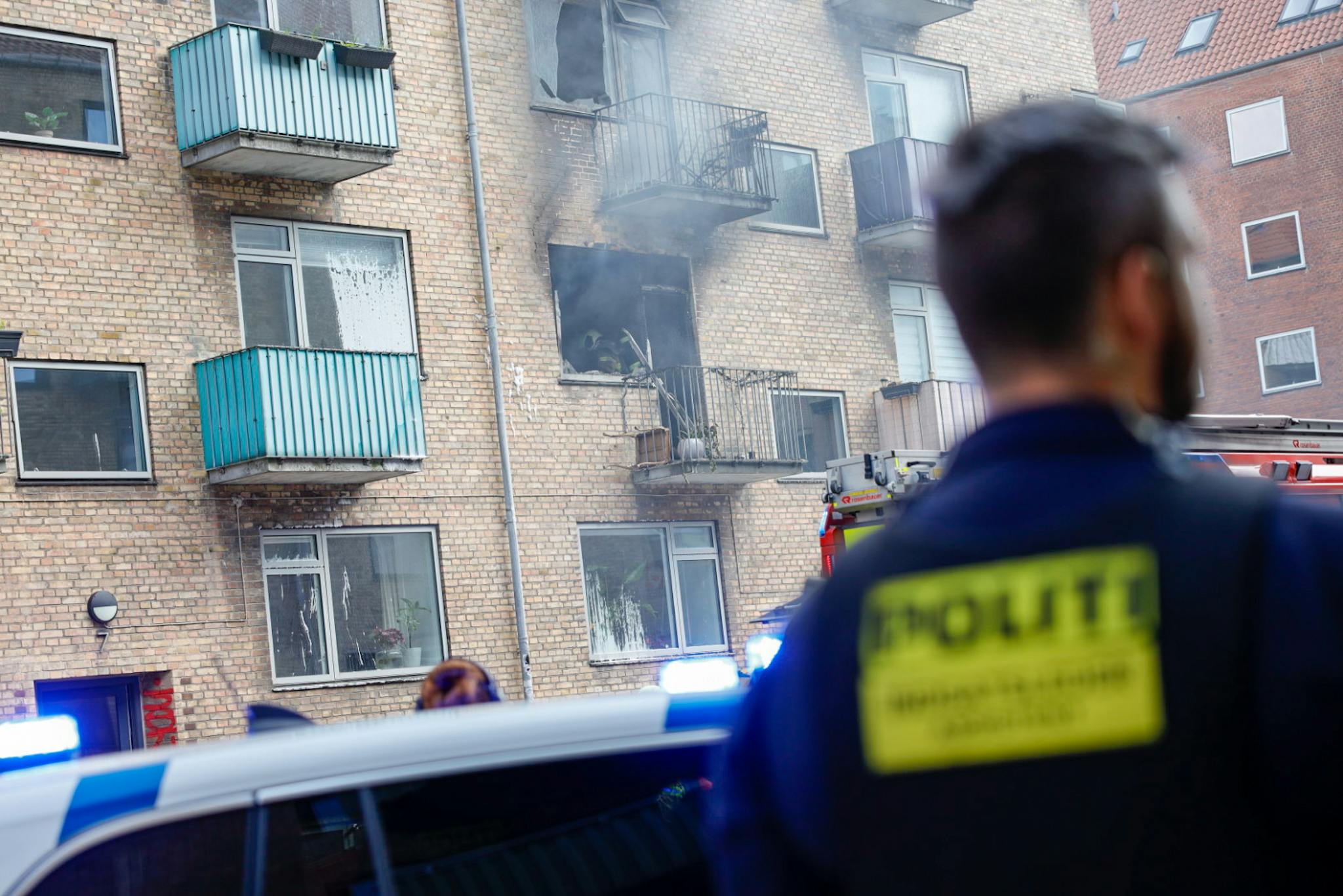 Fire personer er kommet til skade efter en brand på Stærevej i København onsdag eftermiddag.