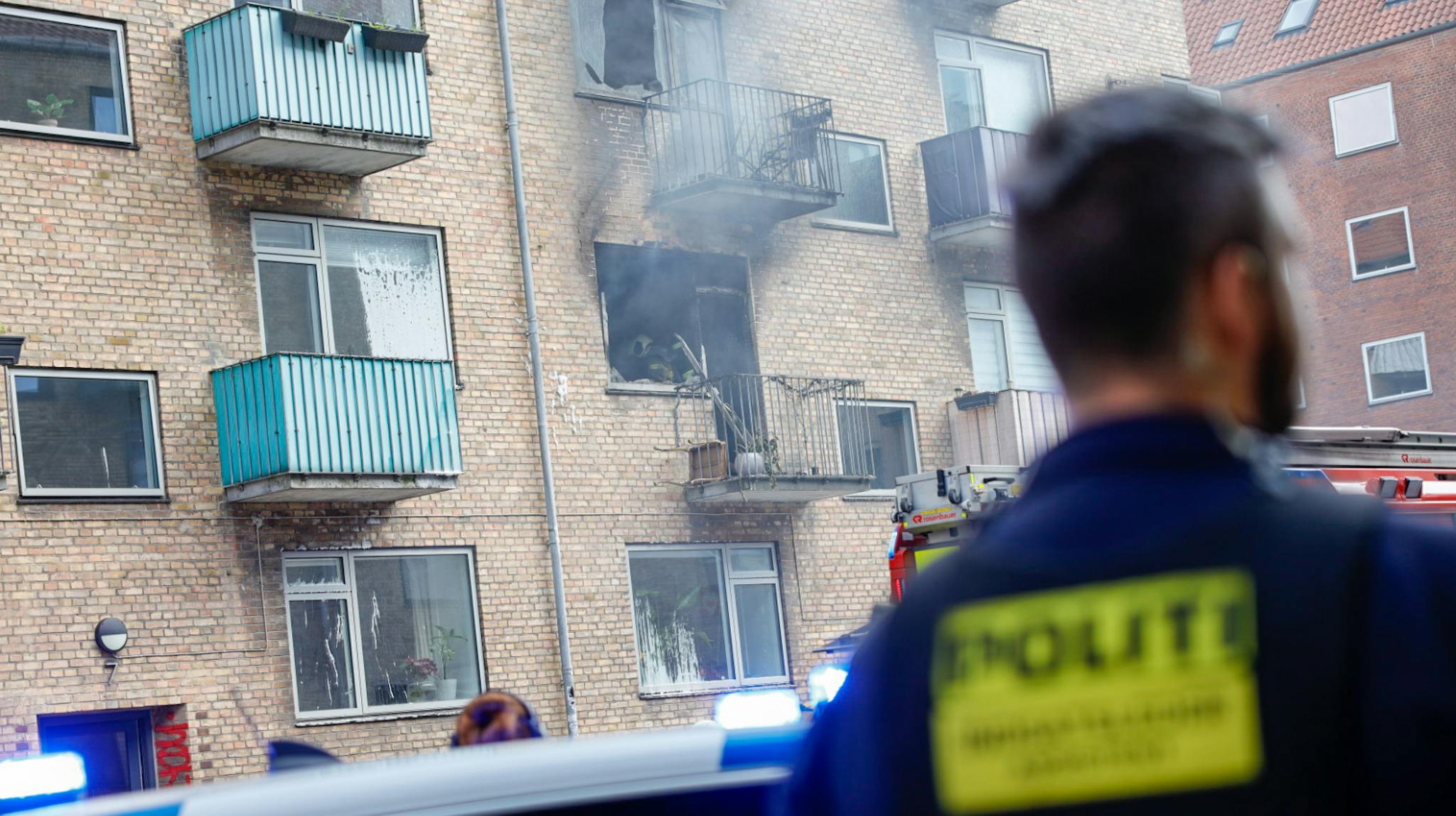 Fire personer er kommet til skade efter en brand på Stærevej i København onsdag eftermiddag.