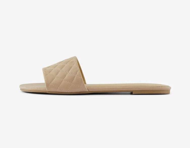 https://imgix.seoghoer.dk/2025-06-11/sandal.png