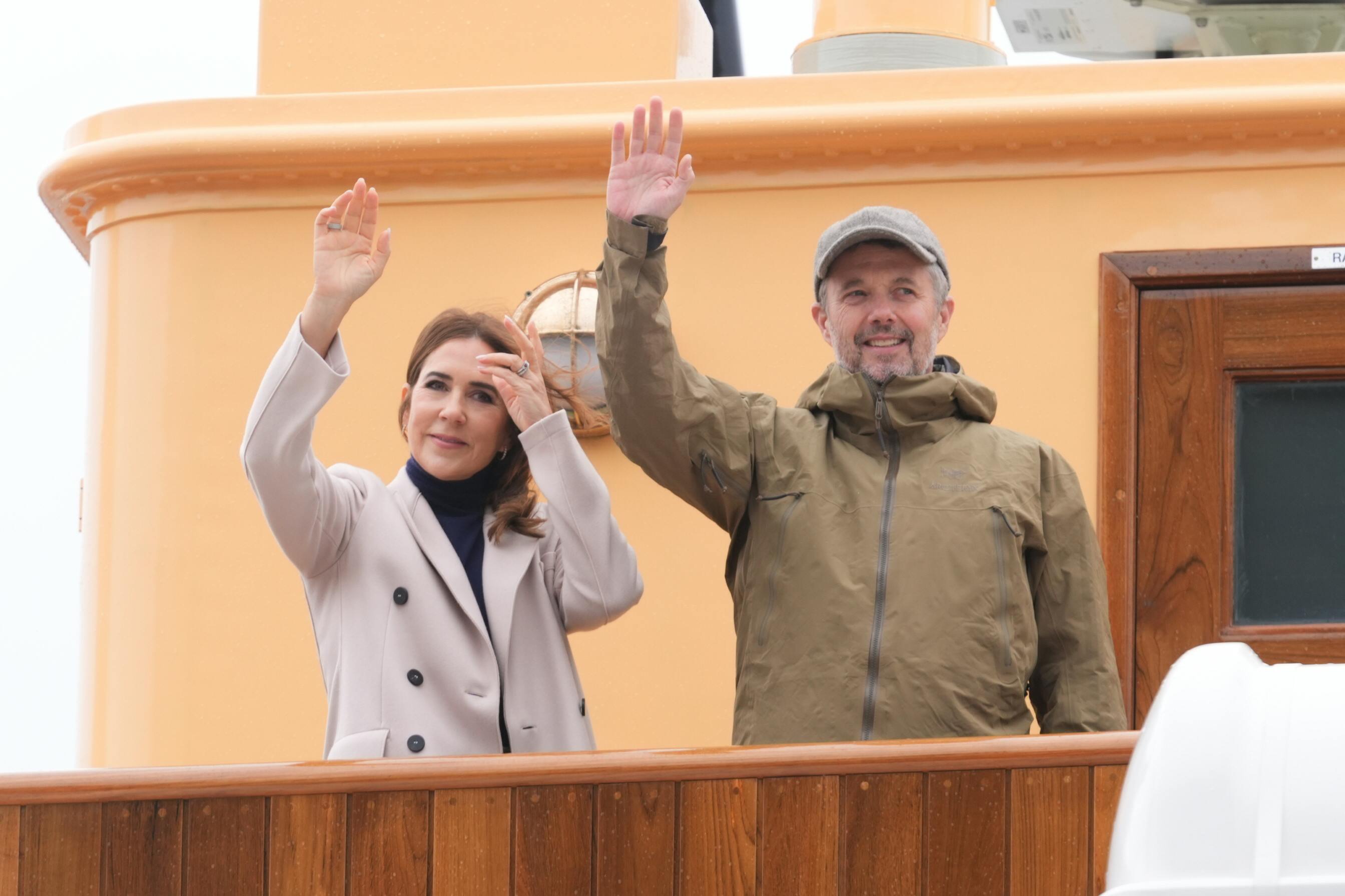 STRAX BILLEDEKong Frederik og dronning Mary _FaeroerneBilledet er ikke billedbehandletFOTO: Hanne Juul/ Aller Foto & Video