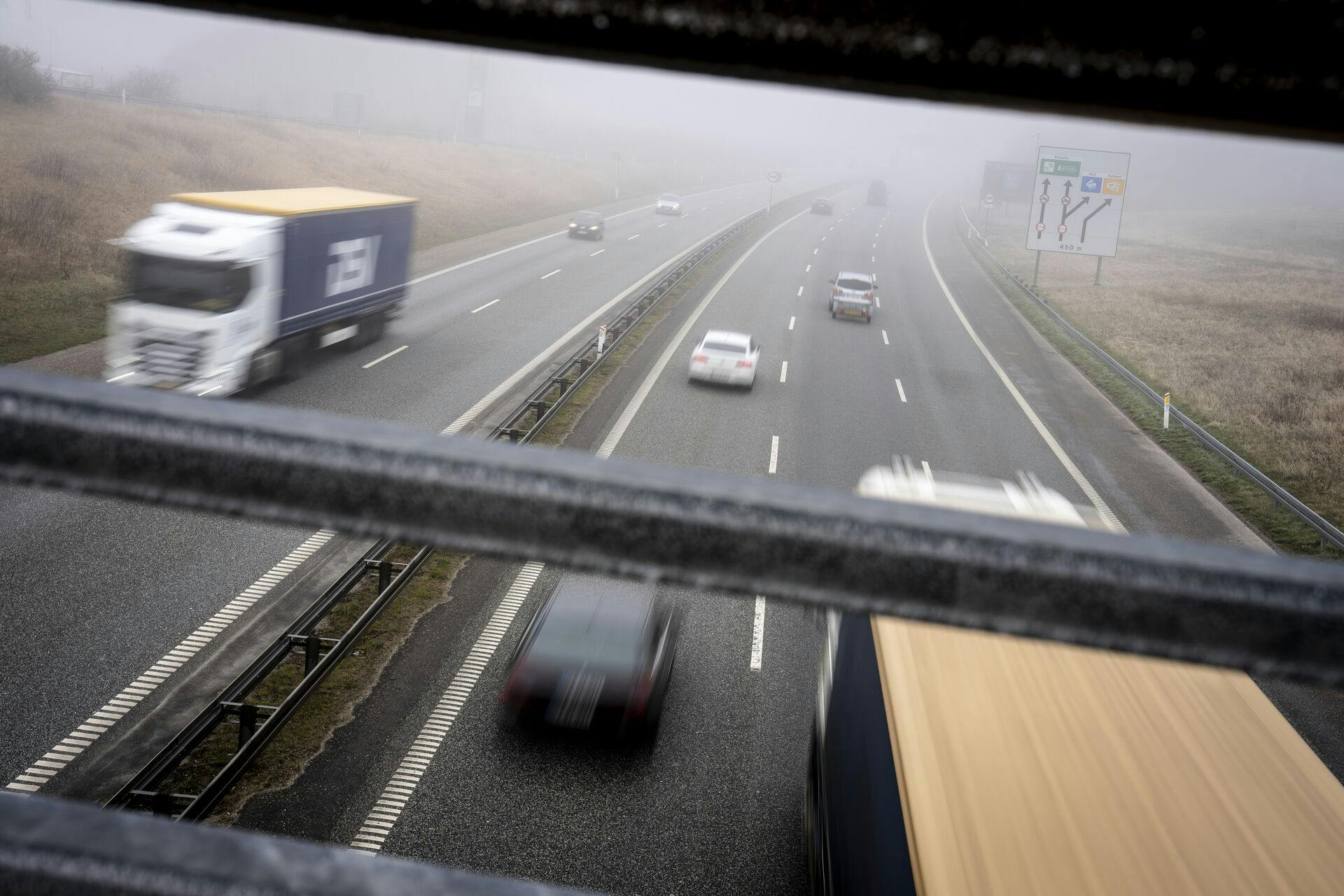 Tåge på motorvejen ved Korsør, fredag den 8. marts 2024.. (Foto: Mads Claus Rasmussen/Ritzau Scanpix)