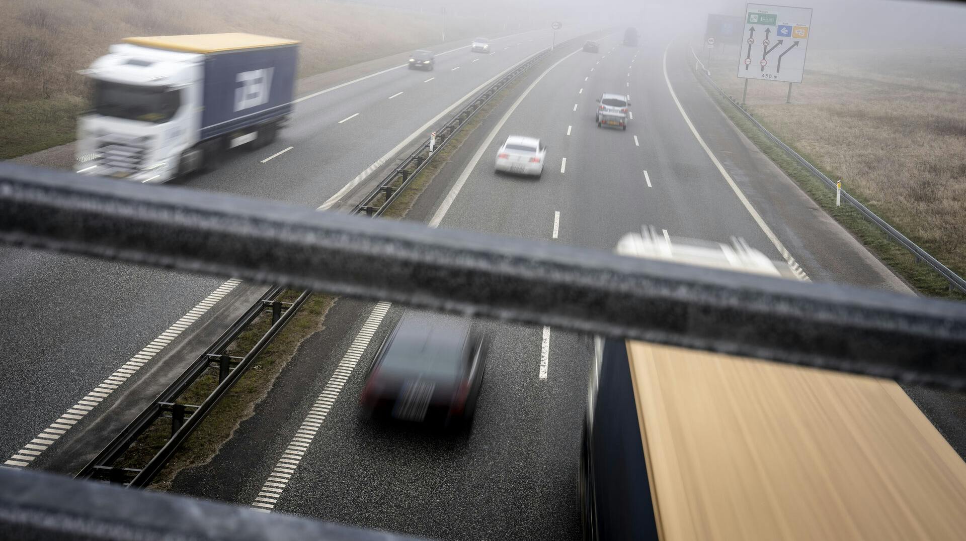 Tåge på motorvejen ved Korsør, fredag den 8. marts 2024.. (Foto: Mads Claus Rasmussen/Ritzau Scanpix)