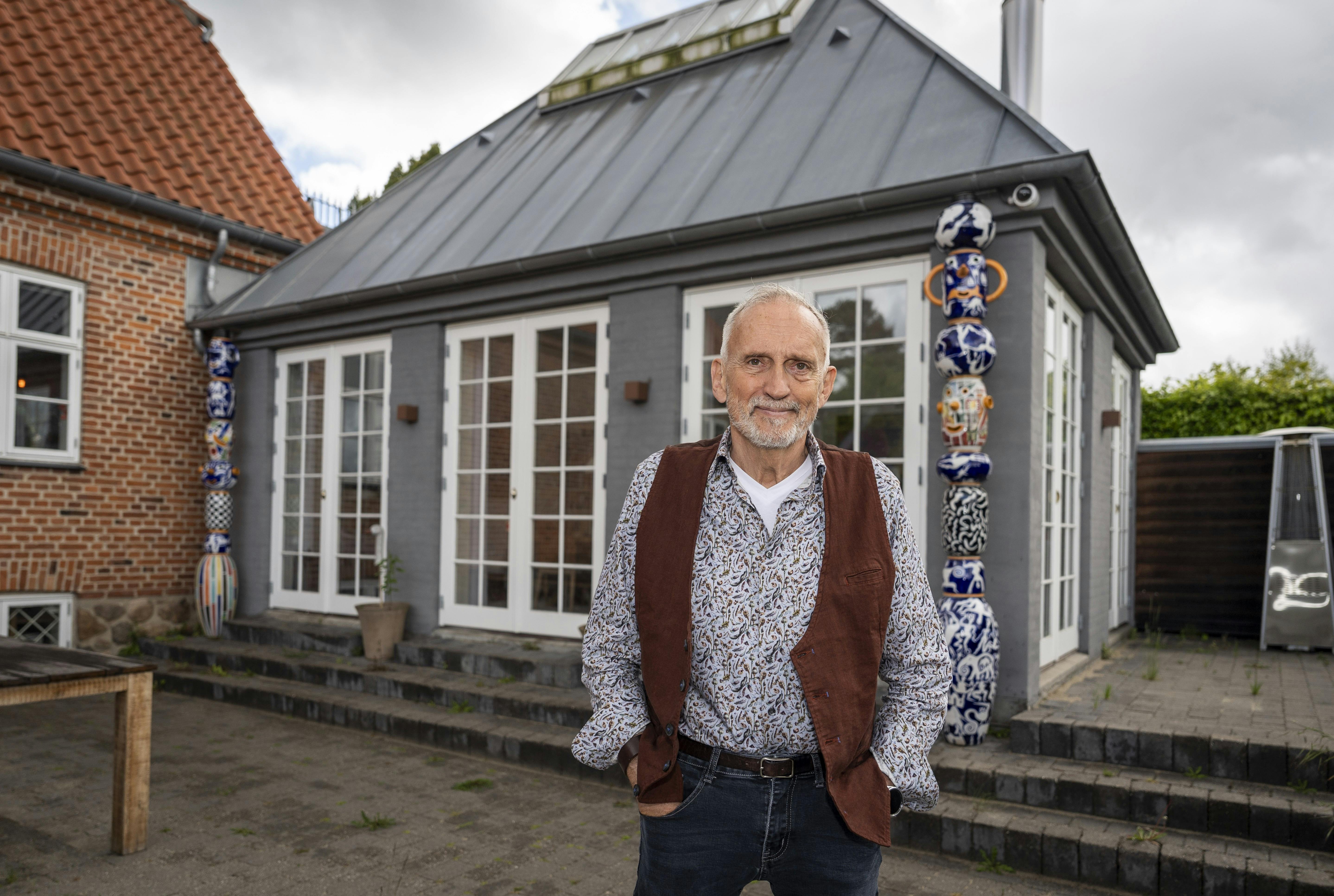 Hvad: Interview med Jussi Adler-Olsen hjemme hos ham.Hvor: Skovvænget 14A, 2970 HørsholmHvornår: Klokken 11. 22. maj 2025Journalist: Camilla, 40959616Fotograf: Søren Jul Lamberth