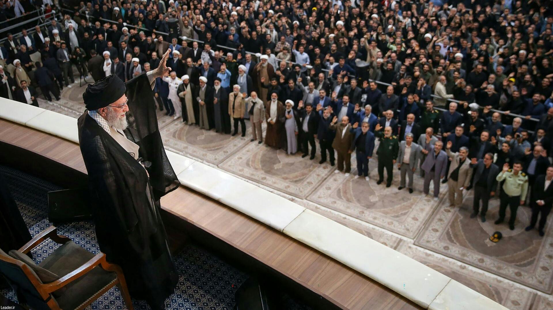 Det er ikke første gang, at lederen af diktaturet i Iran, Ayatollah Ali Khamenei, truer med bål og brand efter et angreb fra Israel.