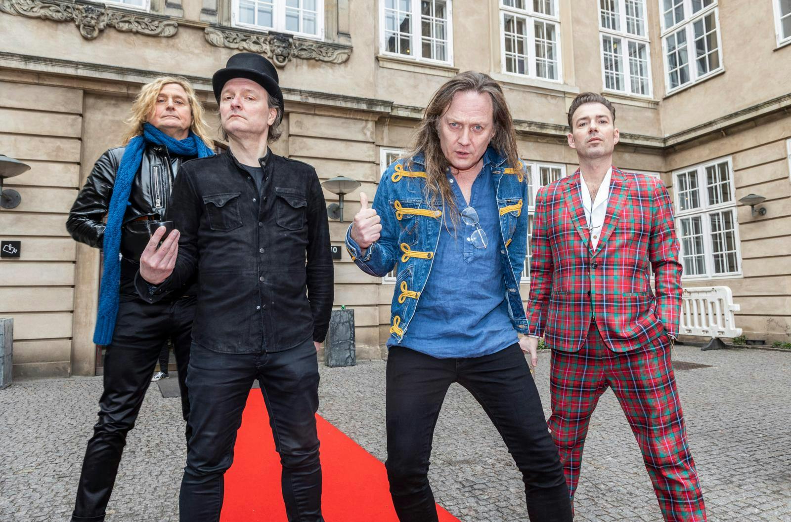 D-A-D aflyser med kort varsel deres koncert på den franske festival God Save the Kouign. "Vi er oprigtigt kede af det, skriver bandet på facebook.