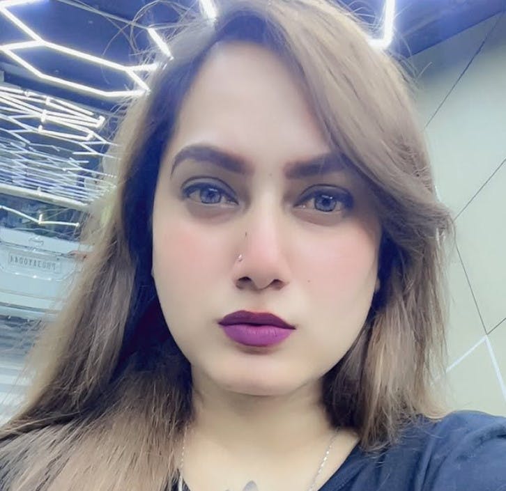 Kamal Kaur Bhabhi var en populær influencer i Indien - hun provokerede angiveligt flere i det konservative land med sine opslag på de sociale medier.