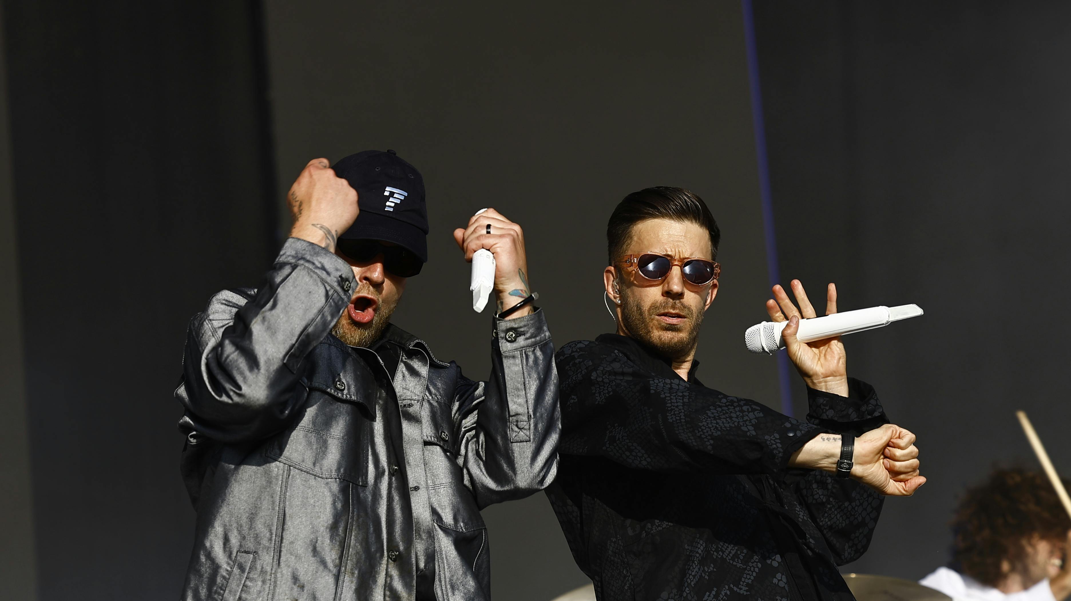 Hit-duoen Nik og Jay sang de sædvanelige hits på scenen til Heartland Festival.