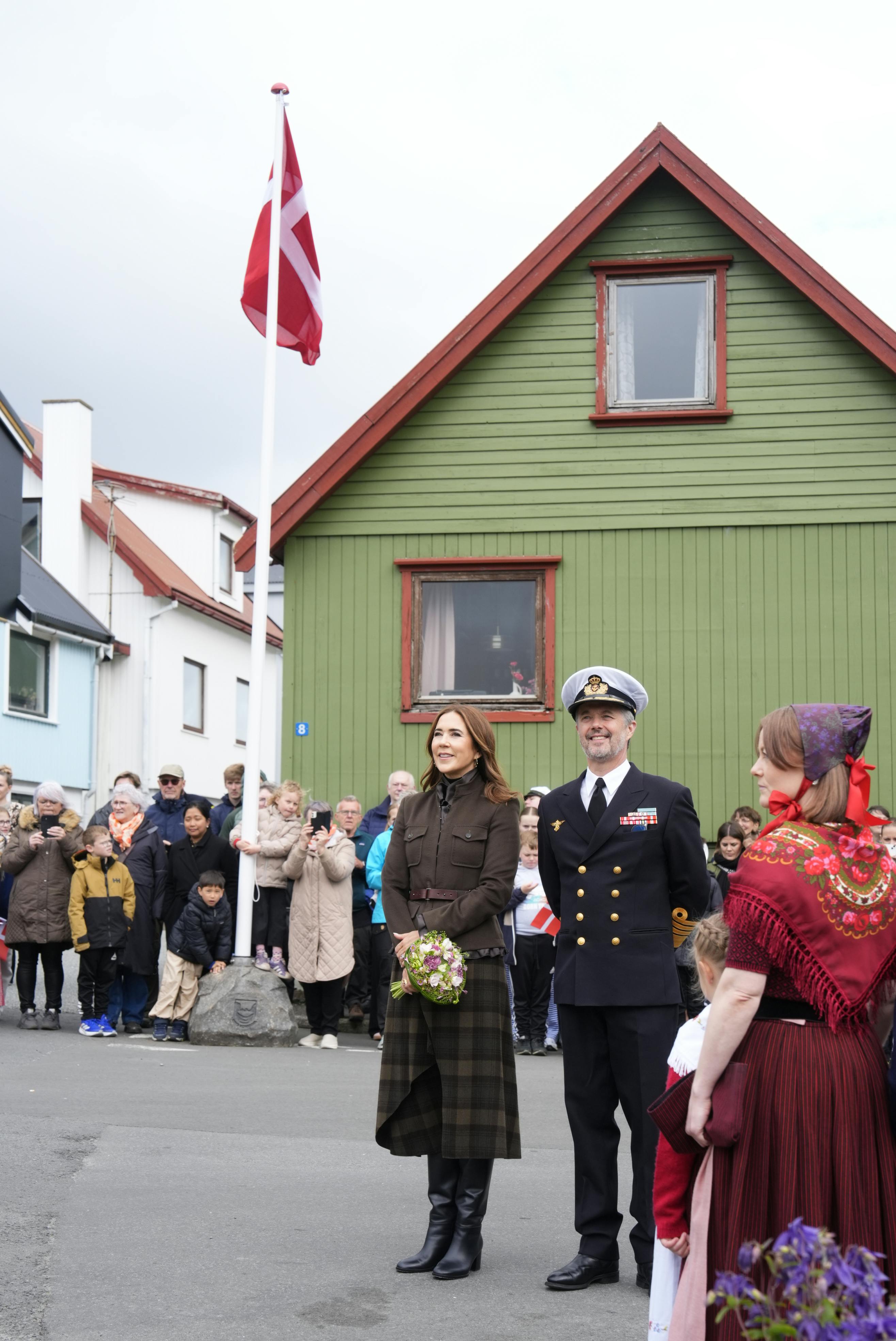 Det er kongeparrets tredje officielle dag på Færøerne - og dermed også den sidste.