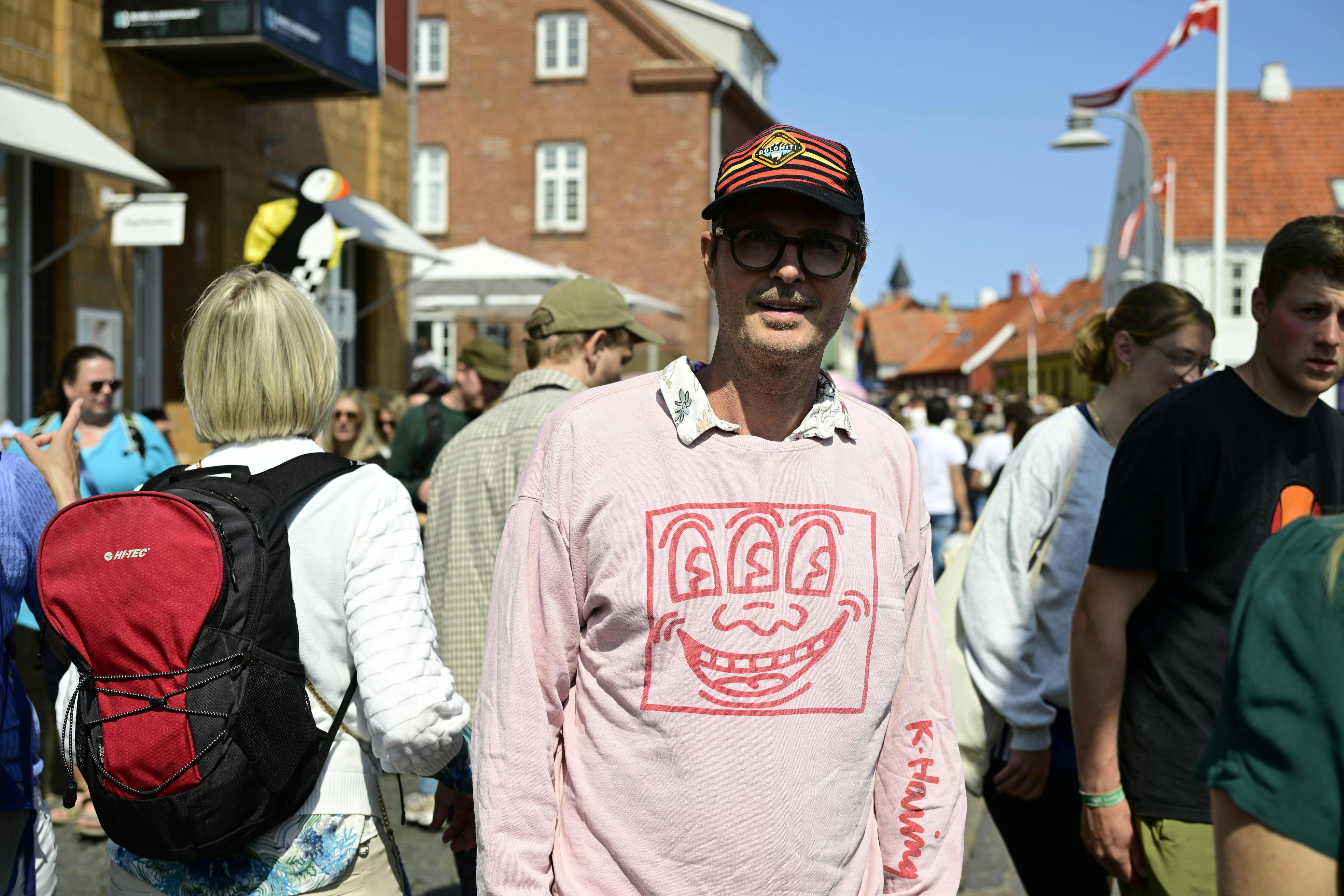 Smilet var stort hos Pelle Hvenegaard, da SE og HØR mødte ham på Folkemødet.&nbsp;