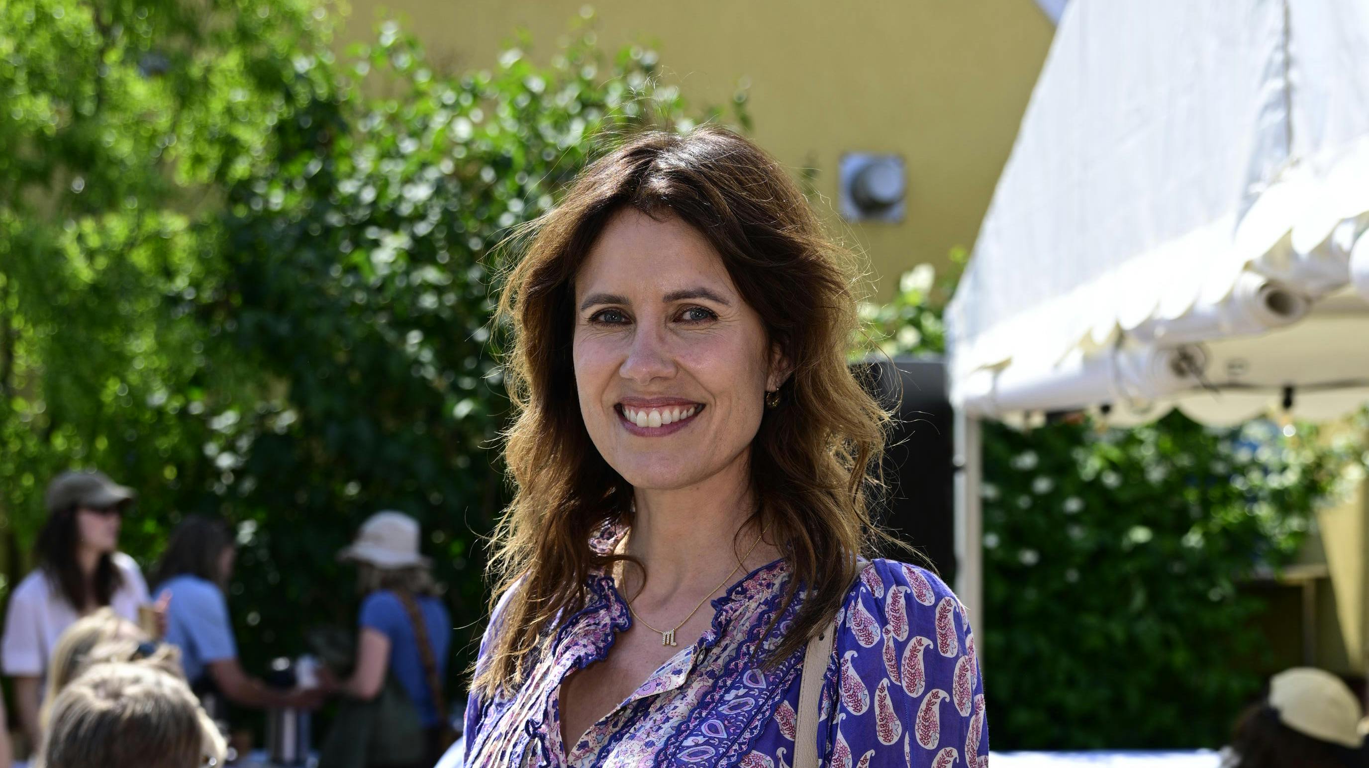 Smilet er stort hos den tidligere "Go' Morgen Danmark"-vært Ida Wohlert, som nyder Bornholm i disse dage. 