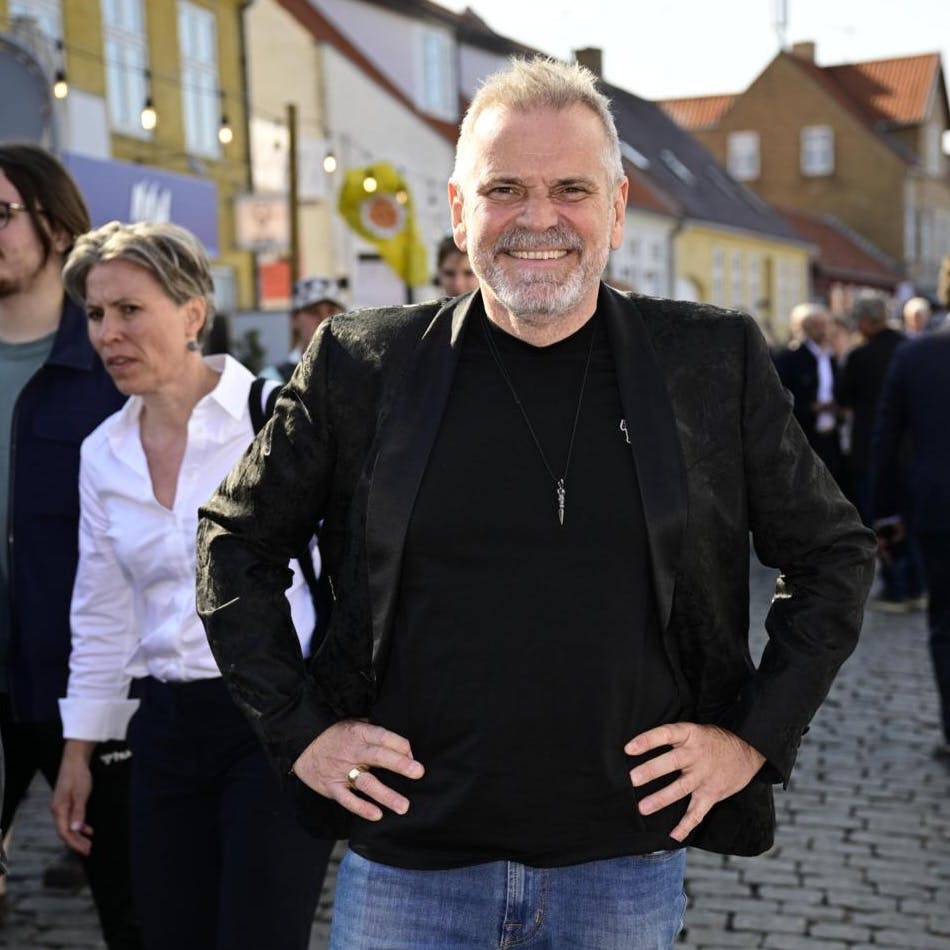 Hans Pilgaard strålede på Folkemødet – slankere end længe og med et smil, der matchede solen over Bornholm.