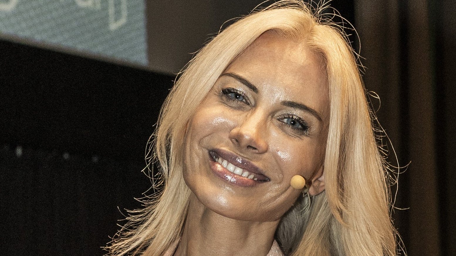 Katherine Diez bliver ny vært på det datingprogram, SE og HØR kunne afsløre tidligere i dag.