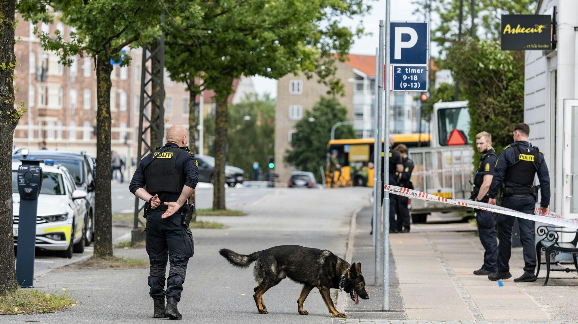 Den 47-årige kvinde blev skudt Frederikssundsvej i Brønshøj i København.