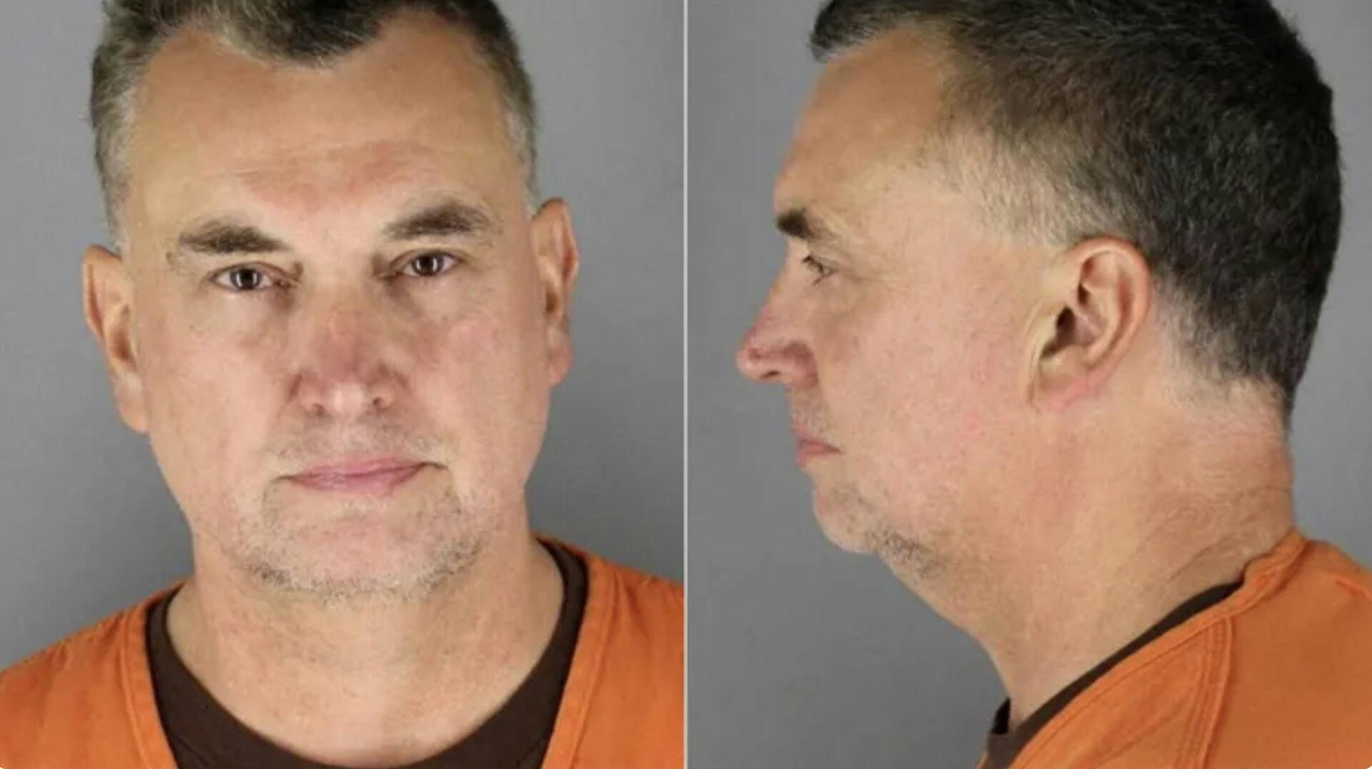 Vance Boelter, der blandt andet er sigtet for drabet på en demokratisk politiker og hendes mand i Minnesota i USA, havde en liste med navne på over 45 politikere liggende i sin bil.