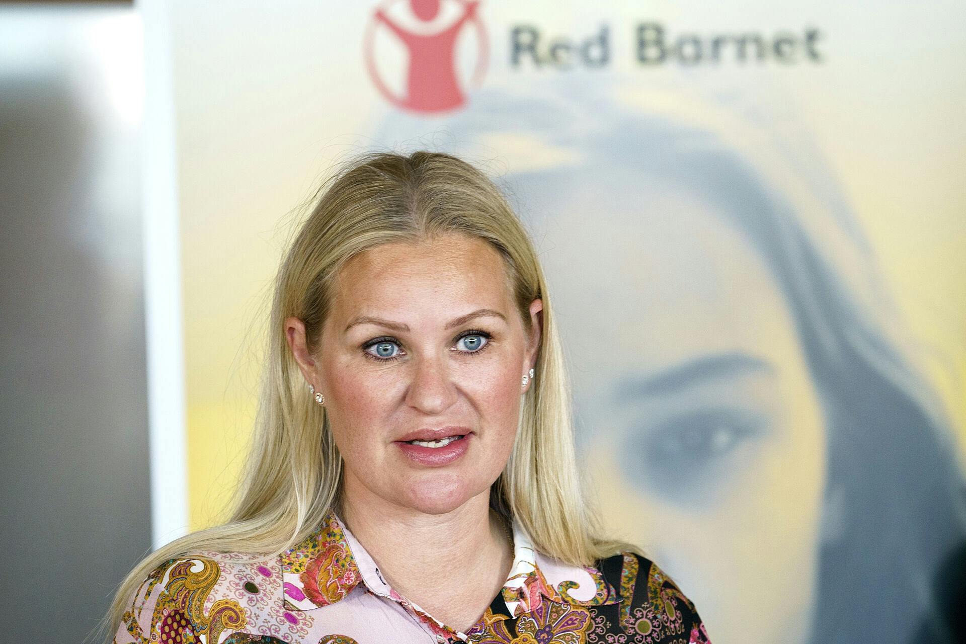 Britt Bager siger tirsdag morgen til TV 2, at det var Mike Fonseca selv, der ønskede at få udbetalt, hvad der svarer til seks måneders løn.