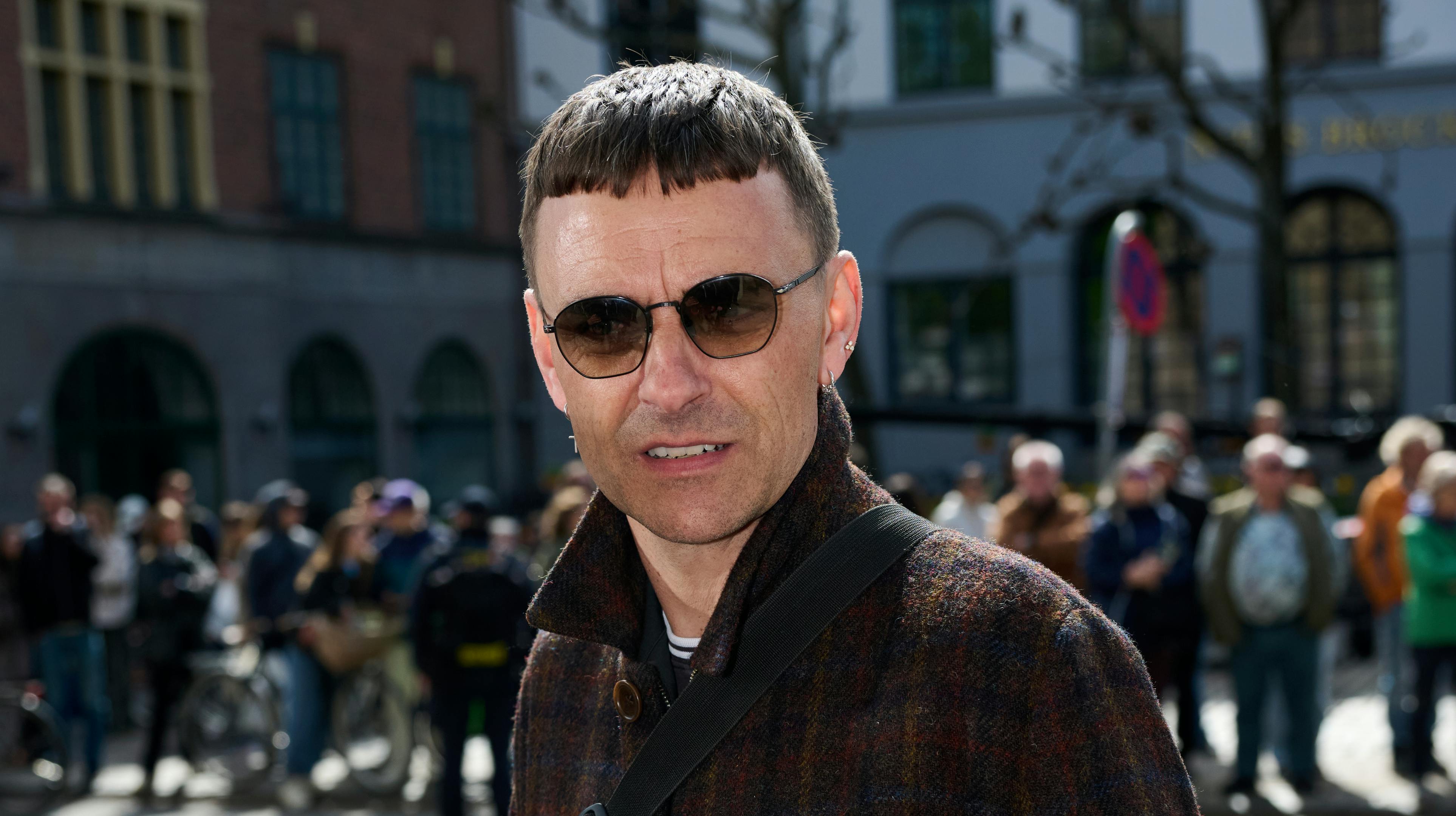 Simon Kvamm på gaden