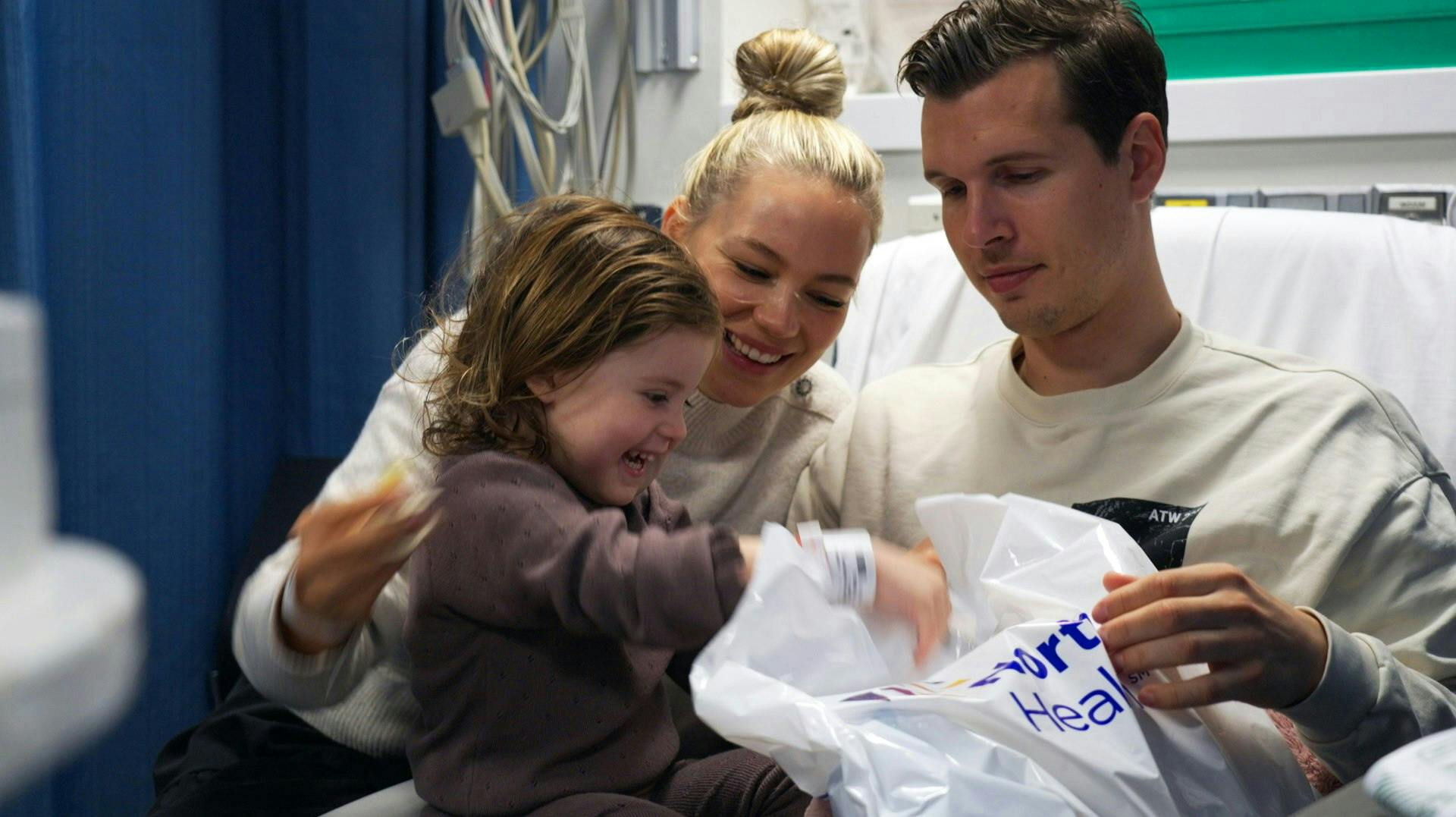 Frederik og Nana Ritz Krarups sidste weekend kunne nærmest ikke have været mere perfekt. Lørdag blev parret, som har været sammen siden teenageårene, gift.