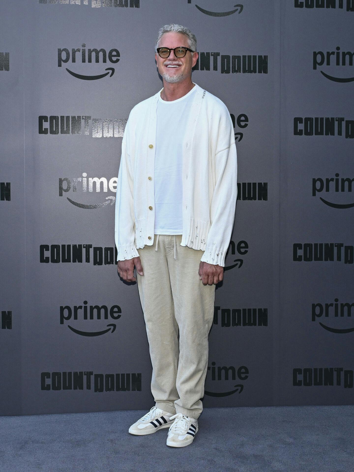 For første gang siden han afslørede, at han er blevet diagnosticeret med ALS, har Eric Dane vist sig på den røde løber. Det er tydeligt at se, at hans højre hånd volder ham problemer.