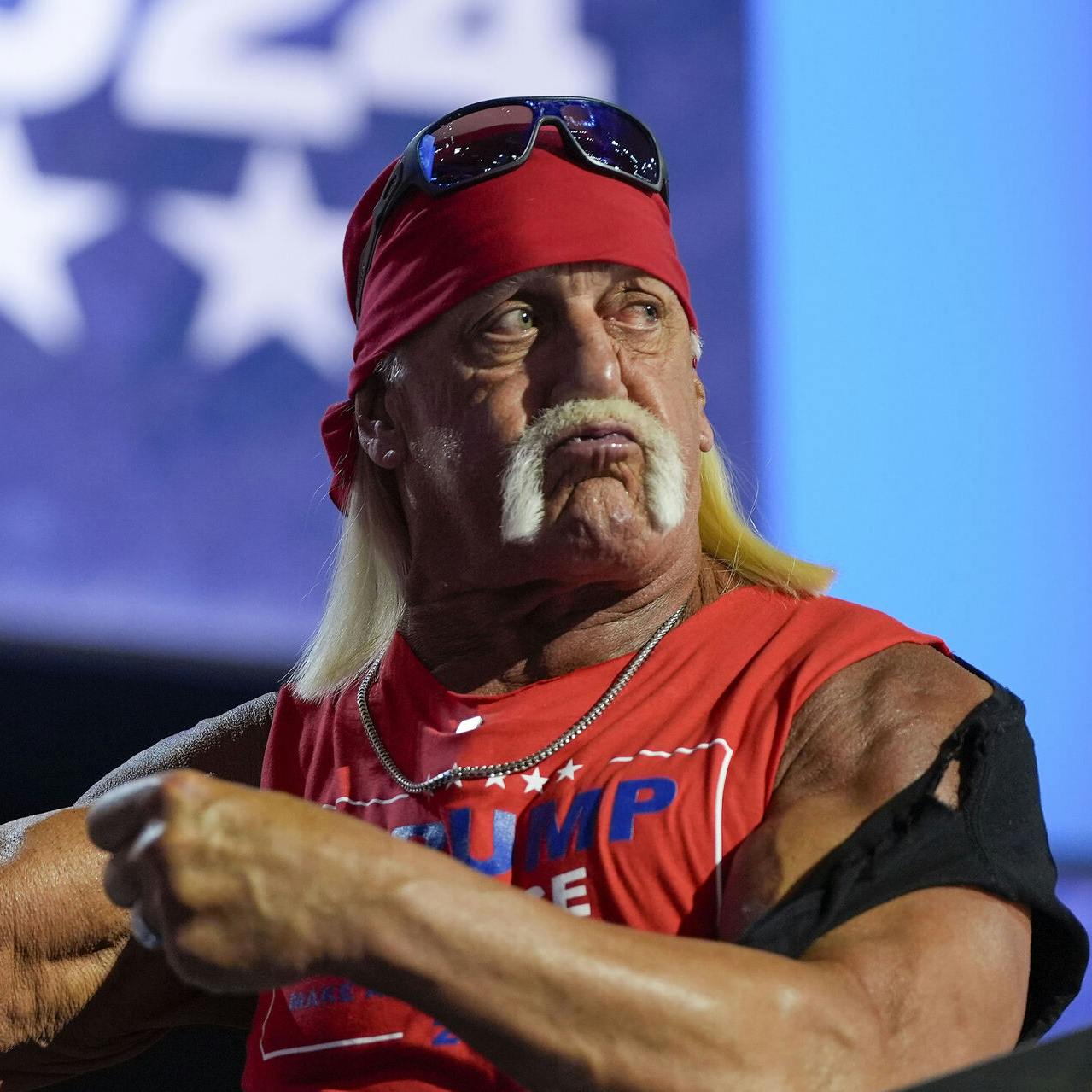 Hulk Hogan slår fast, at han ikke er døende.