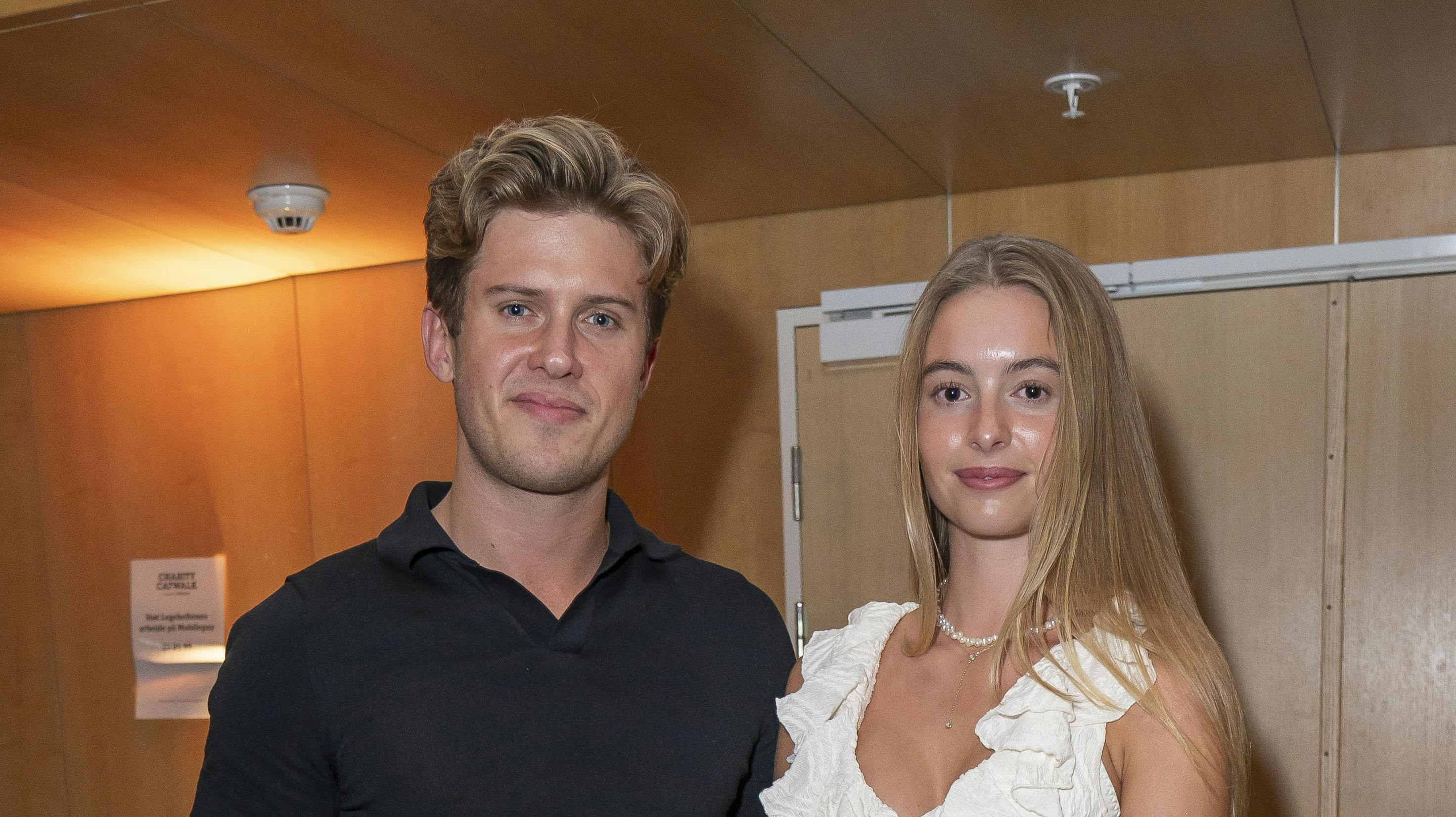 Lørdag eftermiddag blev Nicolai Zobel og Hannah Hovmand gift i Maribo Domkirke.