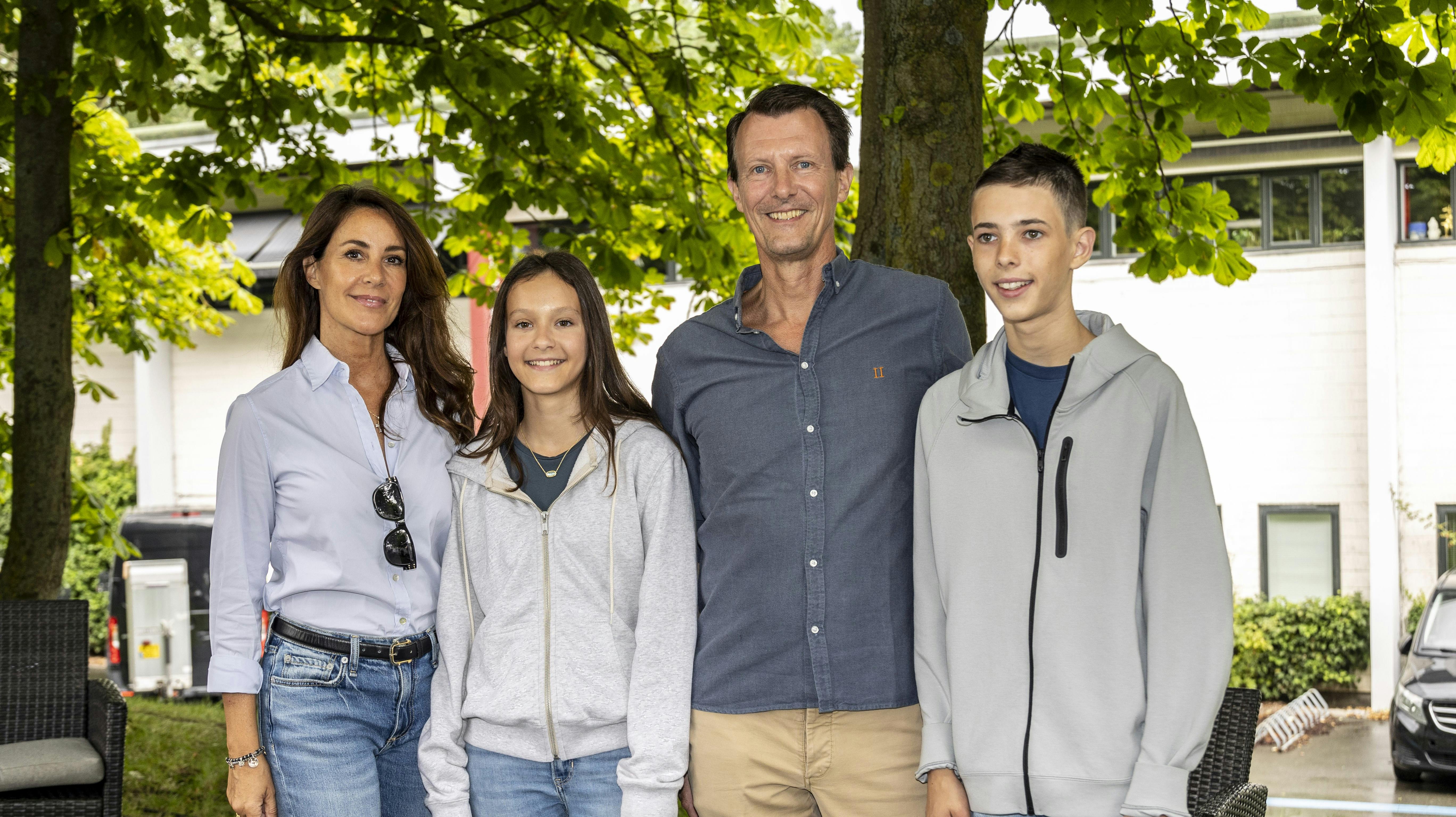 Siden 2019 har grev Henrik og komtesse Athena boet med far i udlandet. Men prins Joachim tror også, at børnene i fremtiden vil sætte pris på deres tid uden for de danske grænser.