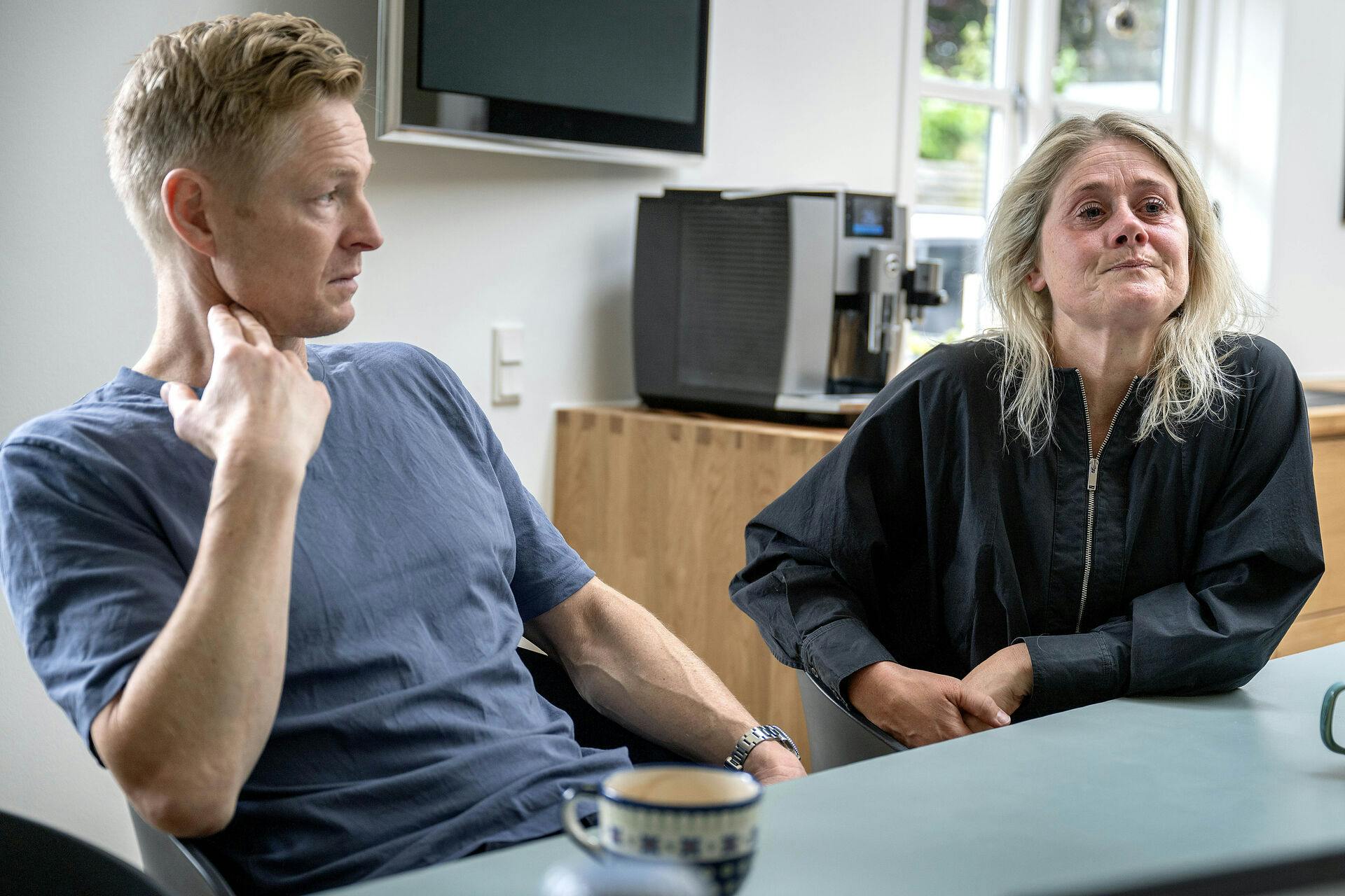 I et større interview med JydskeVestkysten fortæller Lotte Haandbæk nu den rigtige historie, om alt det hun har været igennem, siden hun i februar blev ramt af blodpropper i benet.