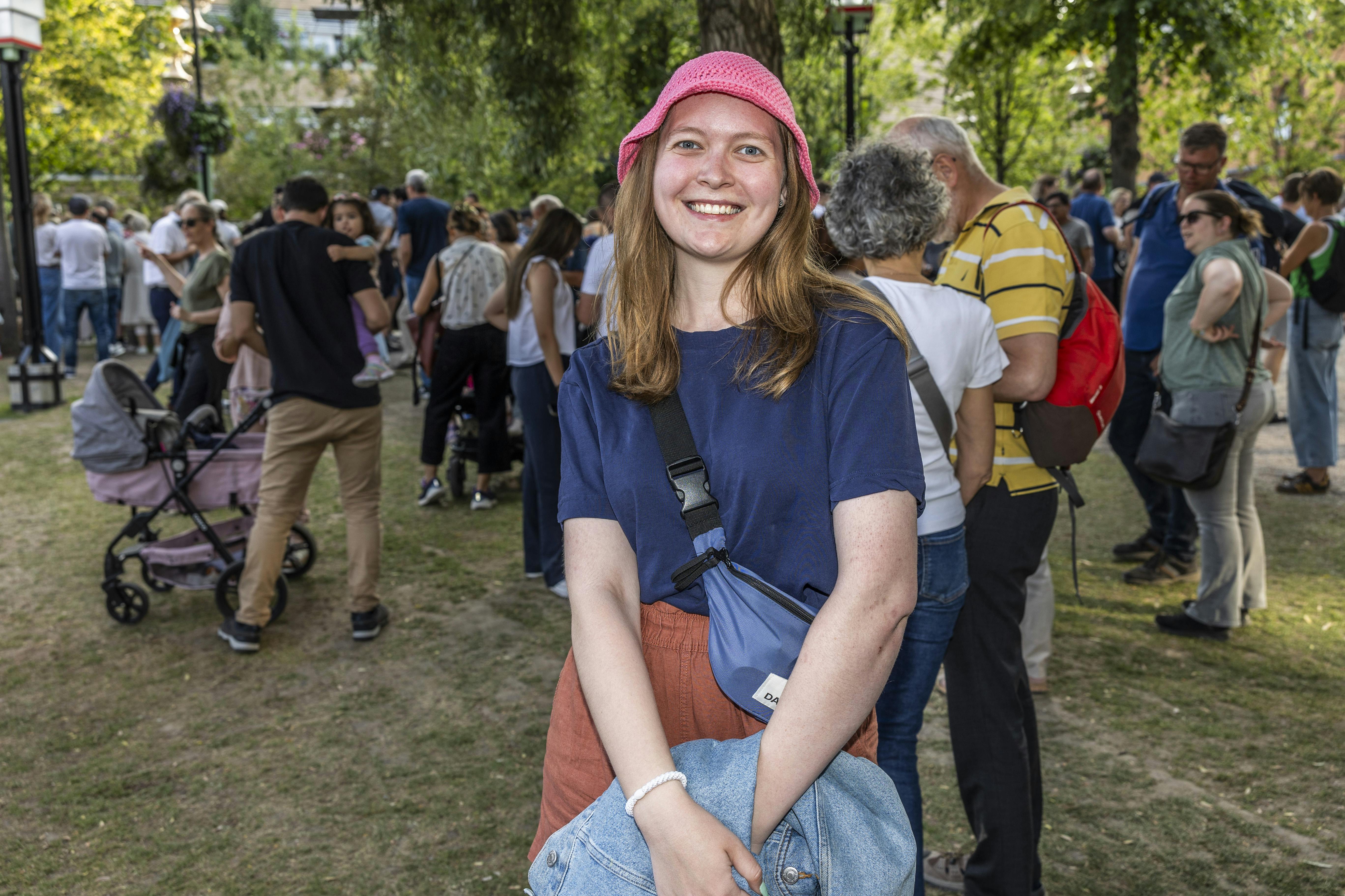 Rachel Ellebye blev kendt i TV 2-programmet "Årgang 0", og nåede helt til semifinalen i "Vild med dans" i efteråret 2024. 
